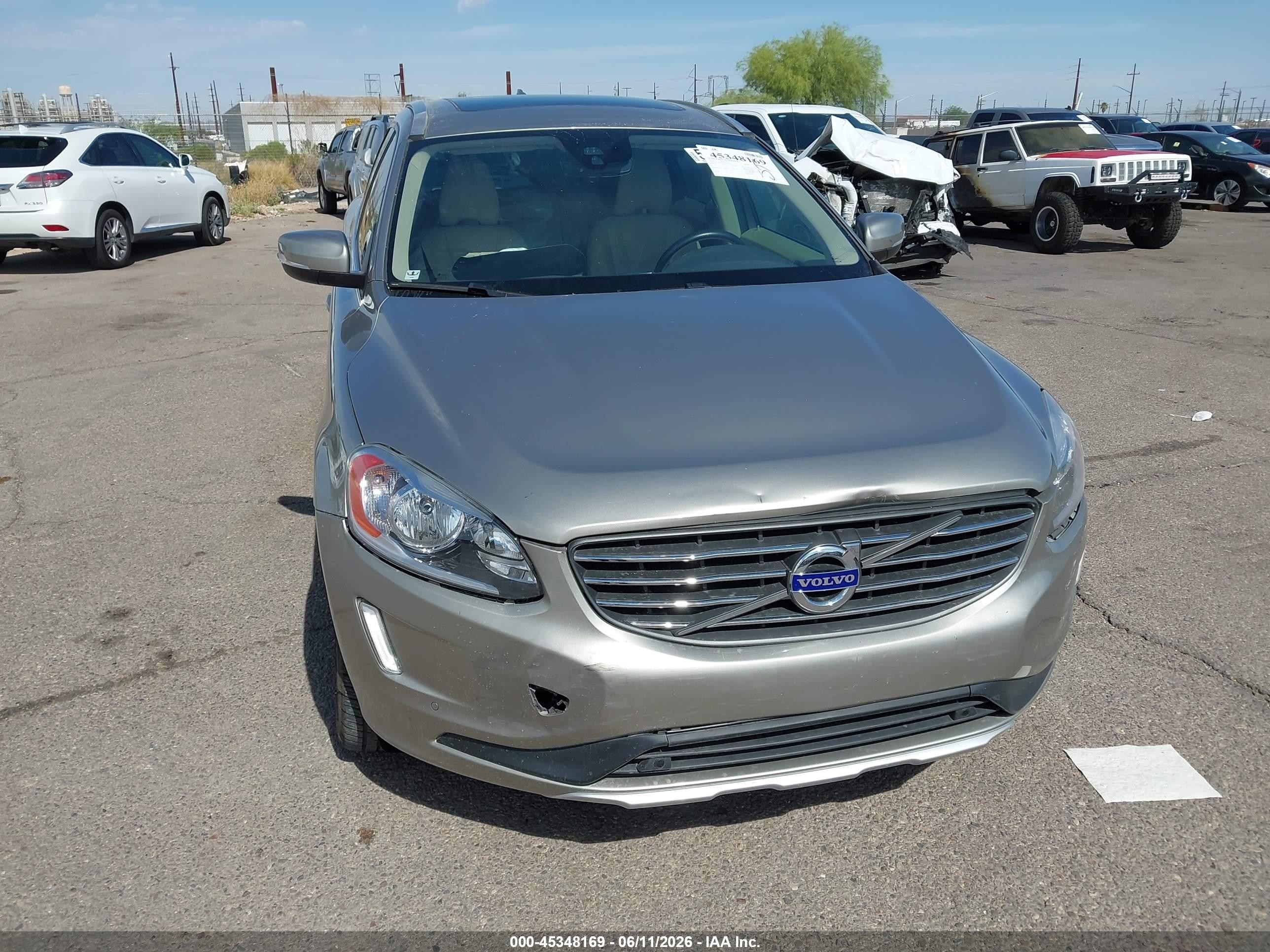 2015 Volvo Xc60 T6 Gold vin: YV449MDKXF2737470
