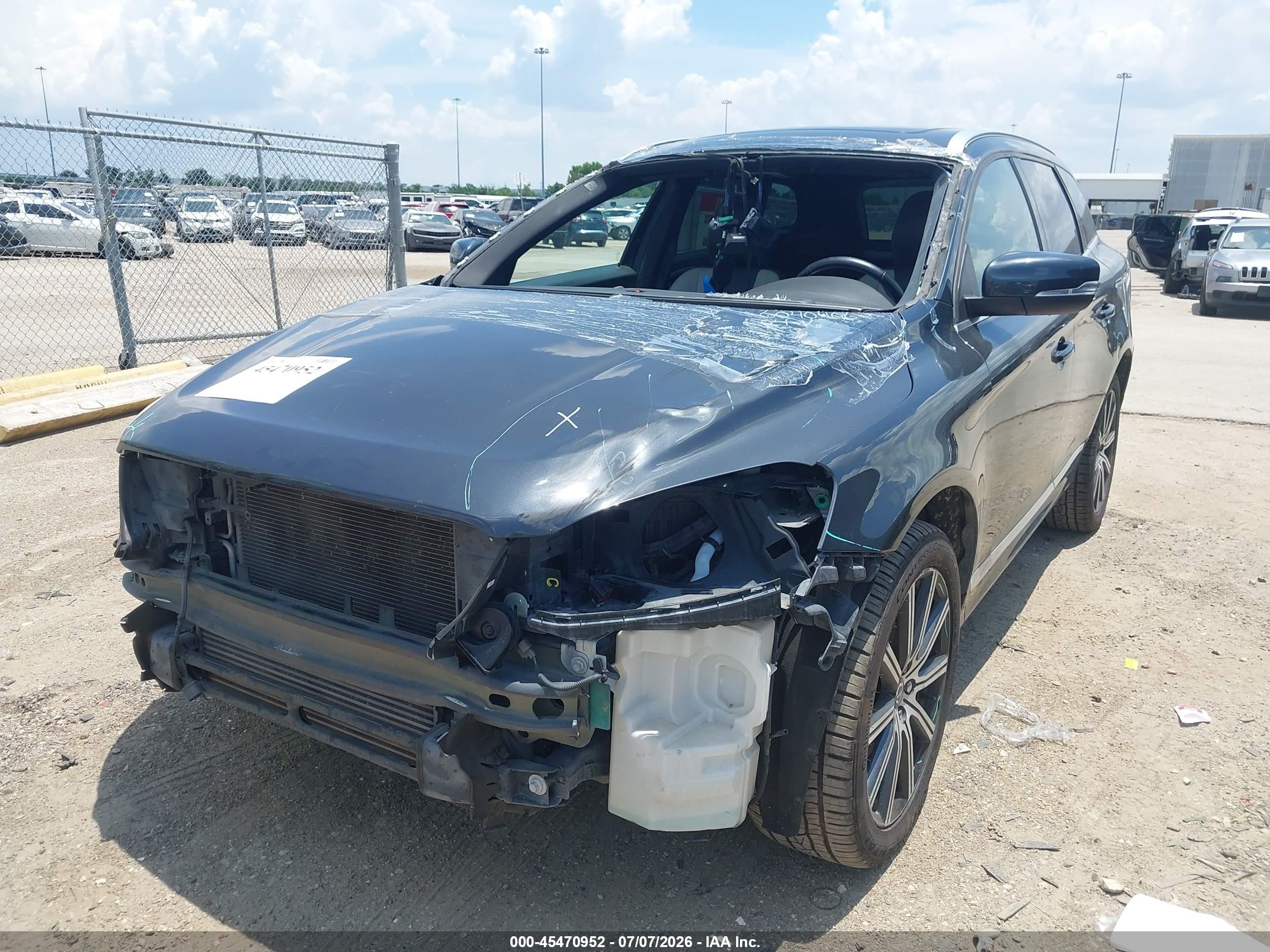 2015 Volvo Xc60 T6 Platinum Gray vin: YV449MDM0F2758989
