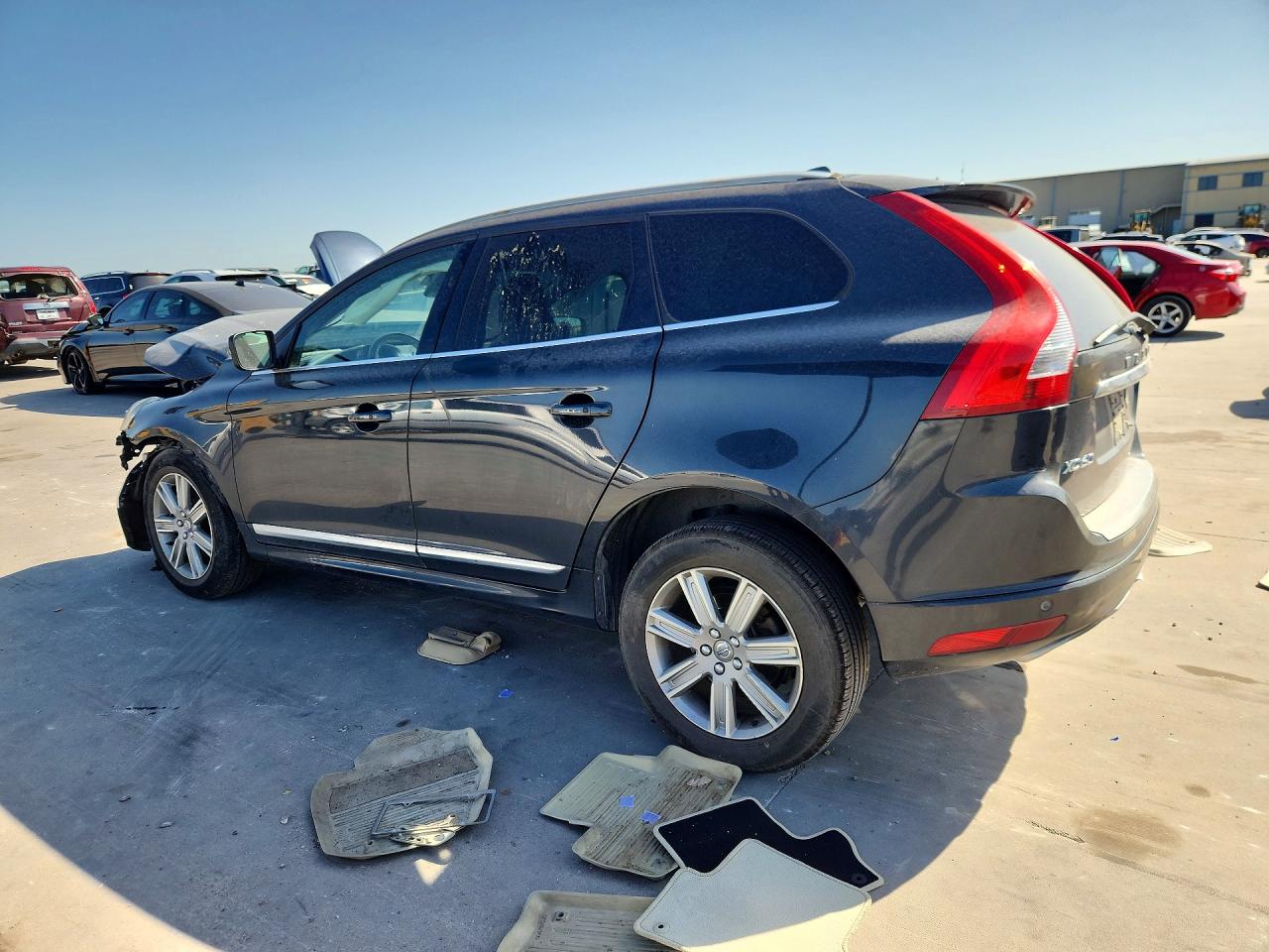 2016 Volvo Xc60 T6 Platinum Blue vin: YV449MDM4G2830956