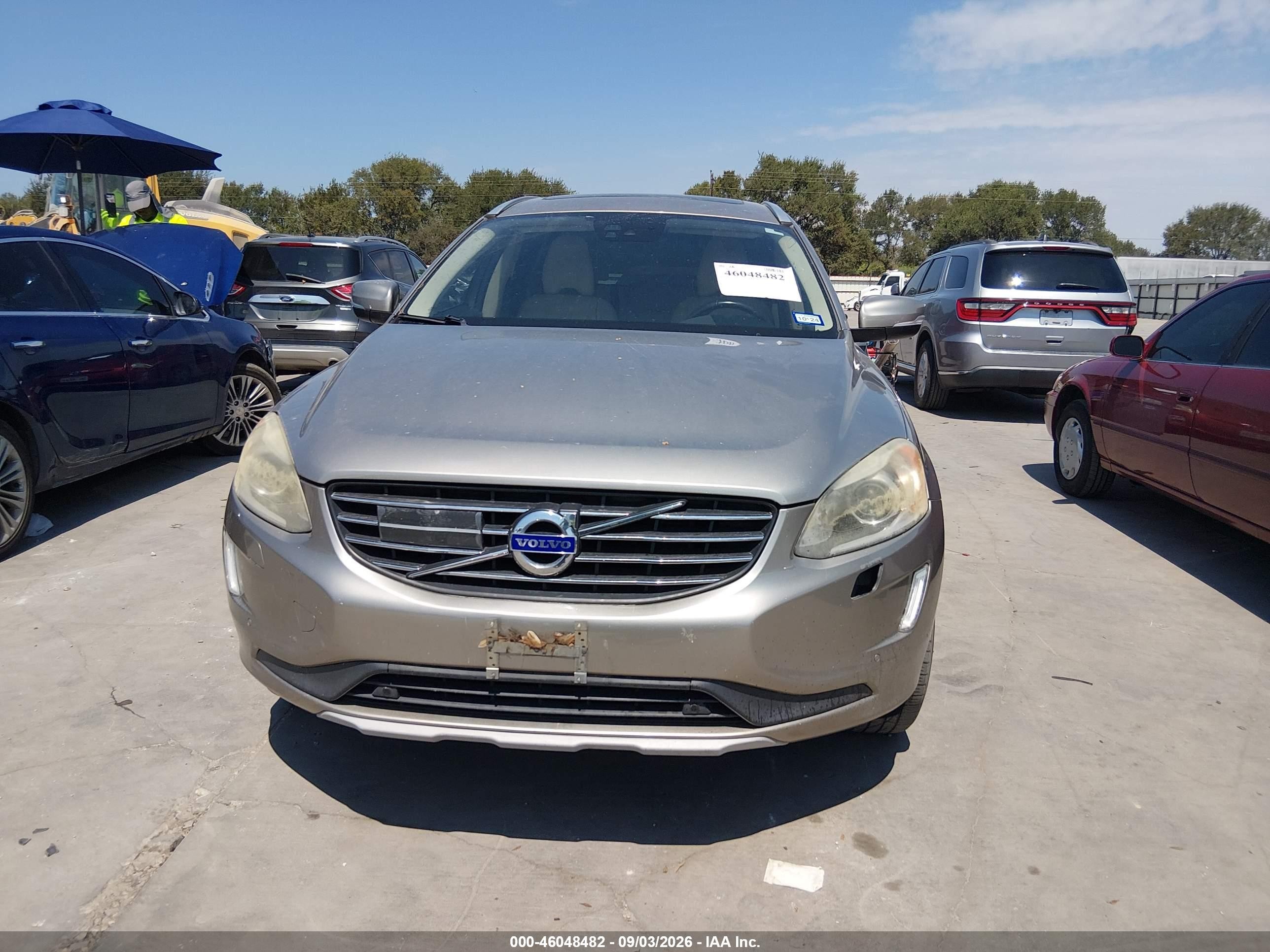 2016 Volvo Xc60 T6 Drive-e Platinum Cream vin: YV449MDM4G2850964