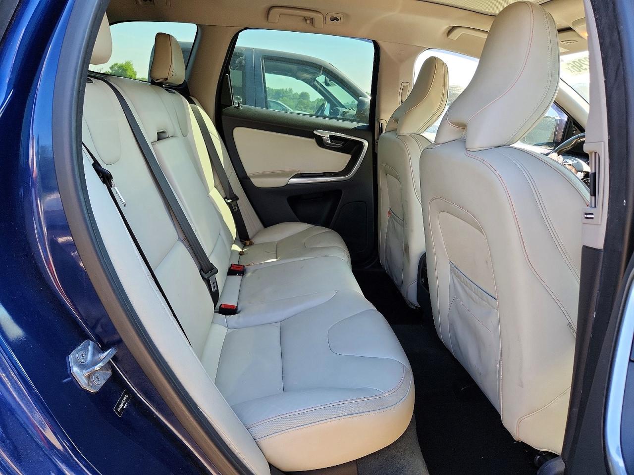 2015 Volvo Xc60 T6 Platinum Blue vin: YV449MDV4F2710565