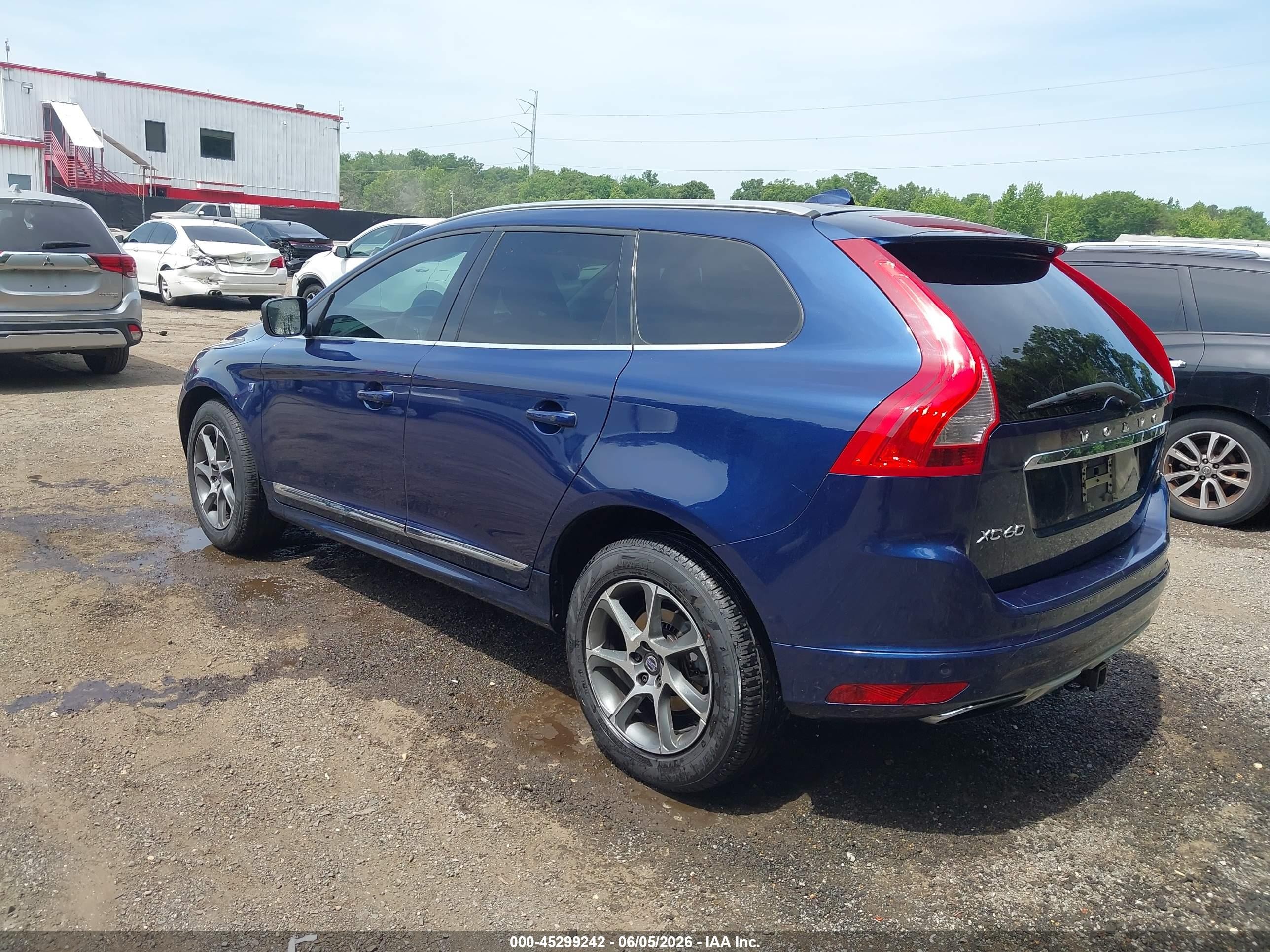 2015 Volvo Xc60 T6 Platinum Blue vin: YV449MDV9F2719861