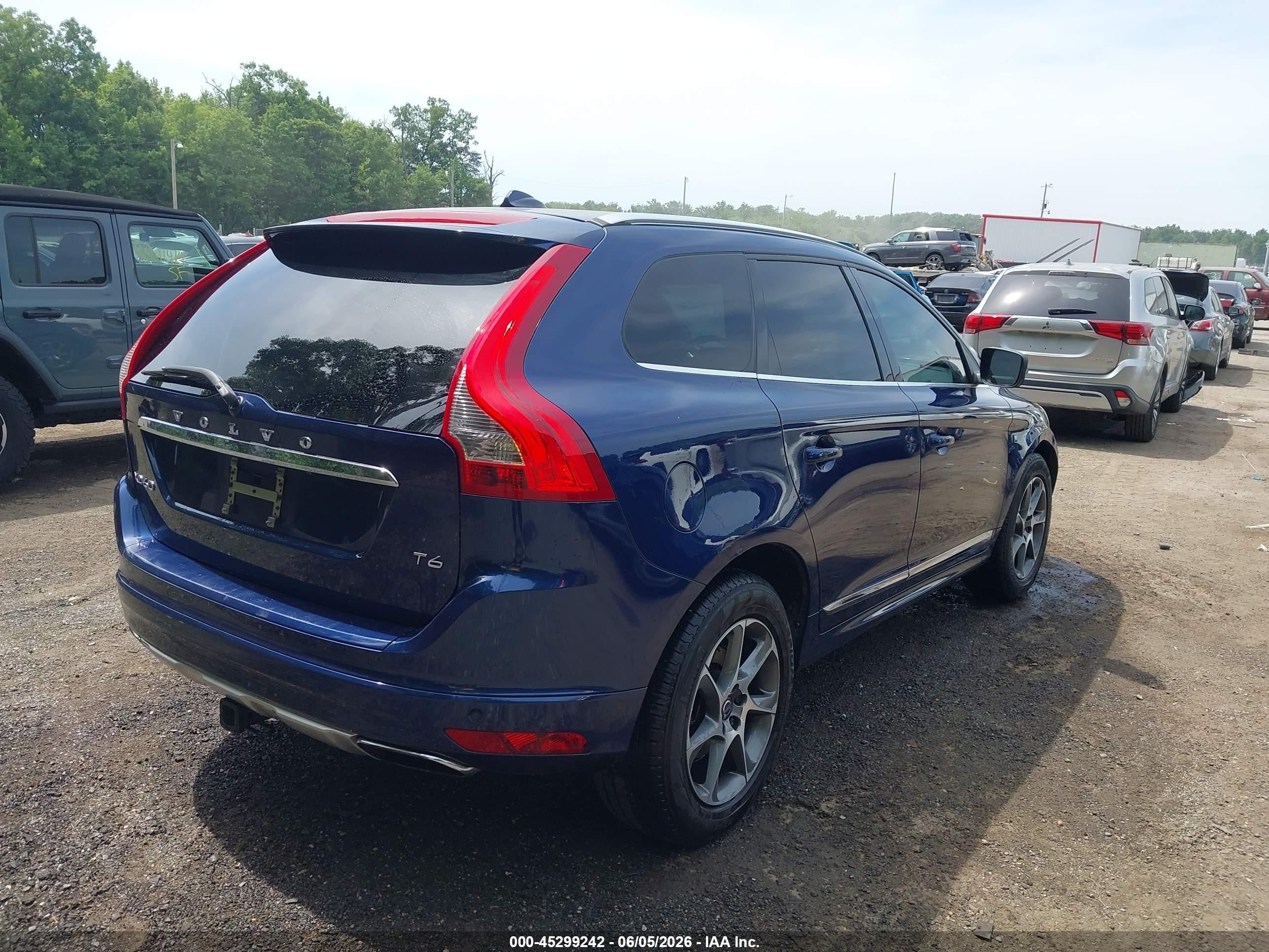 2015 Volvo Xc60 T6 Platinum Blue vin: YV449MDV9F2719861