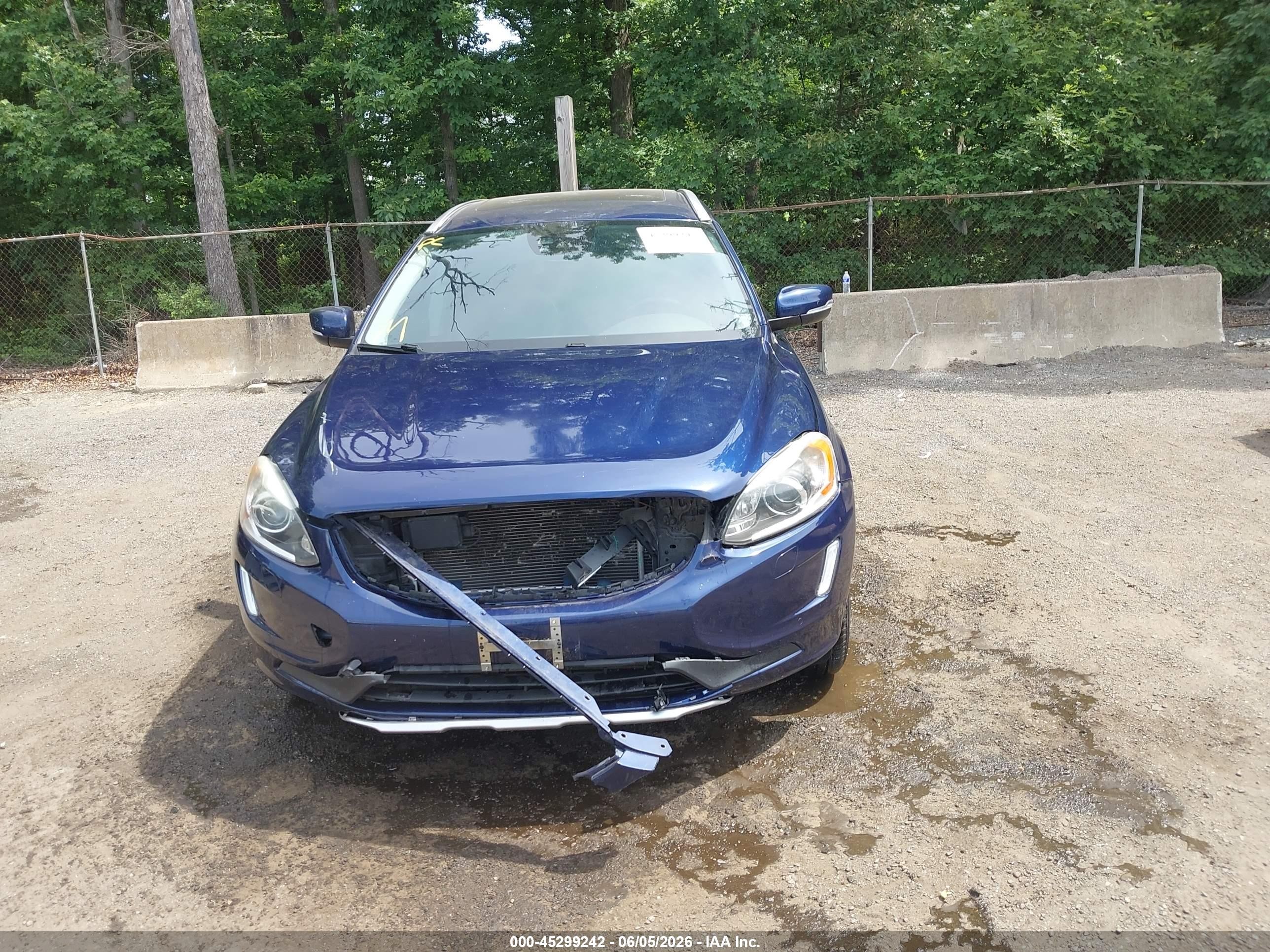 2015 Volvo Xc60 T6 Platinum Blue vin: YV449MDV9F2719861