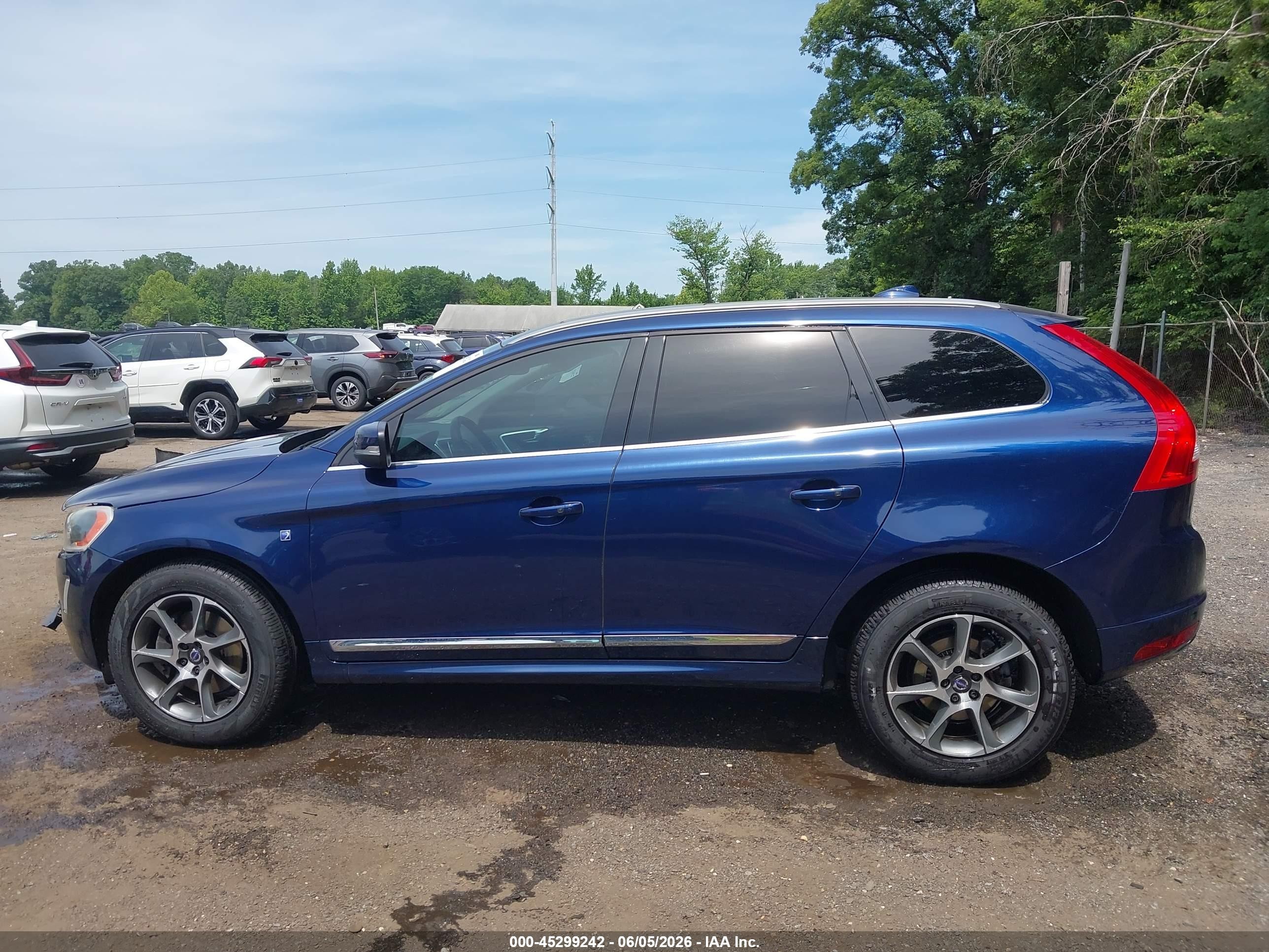 2015 Volvo Xc60 T6 Platinum Blue vin: YV449MDV9F2719861