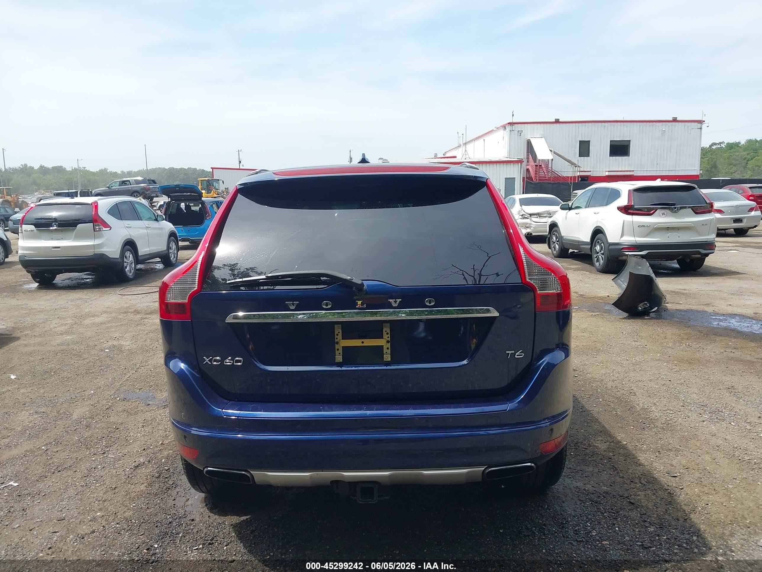 2015 Volvo Xc60 T6 Platinum Blue vin: YV449MDV9F2719861