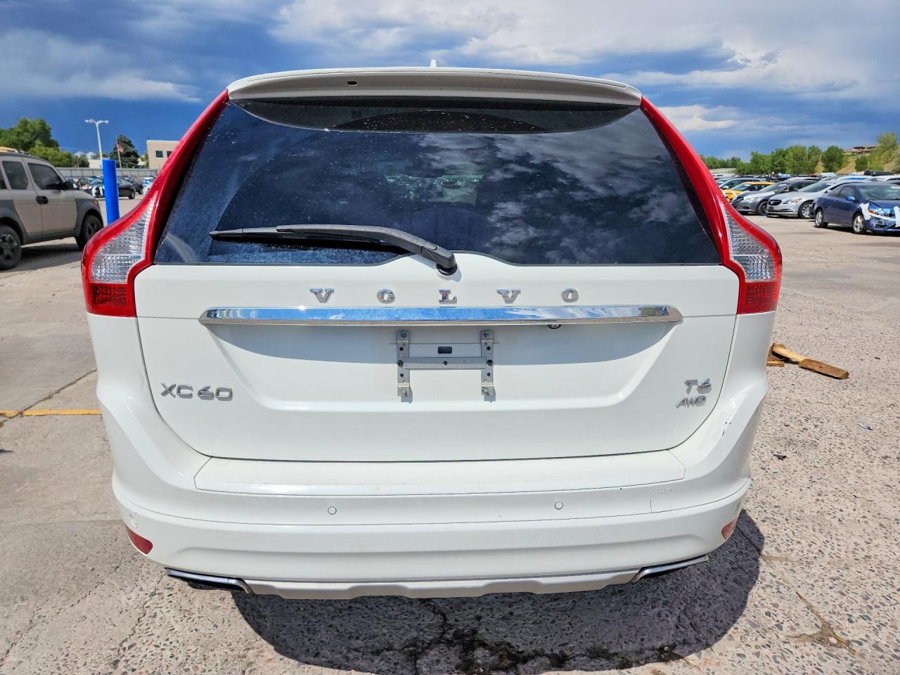 2016 Volvo Xc60 T6 Premier White vin: YV449MRK1G2888952