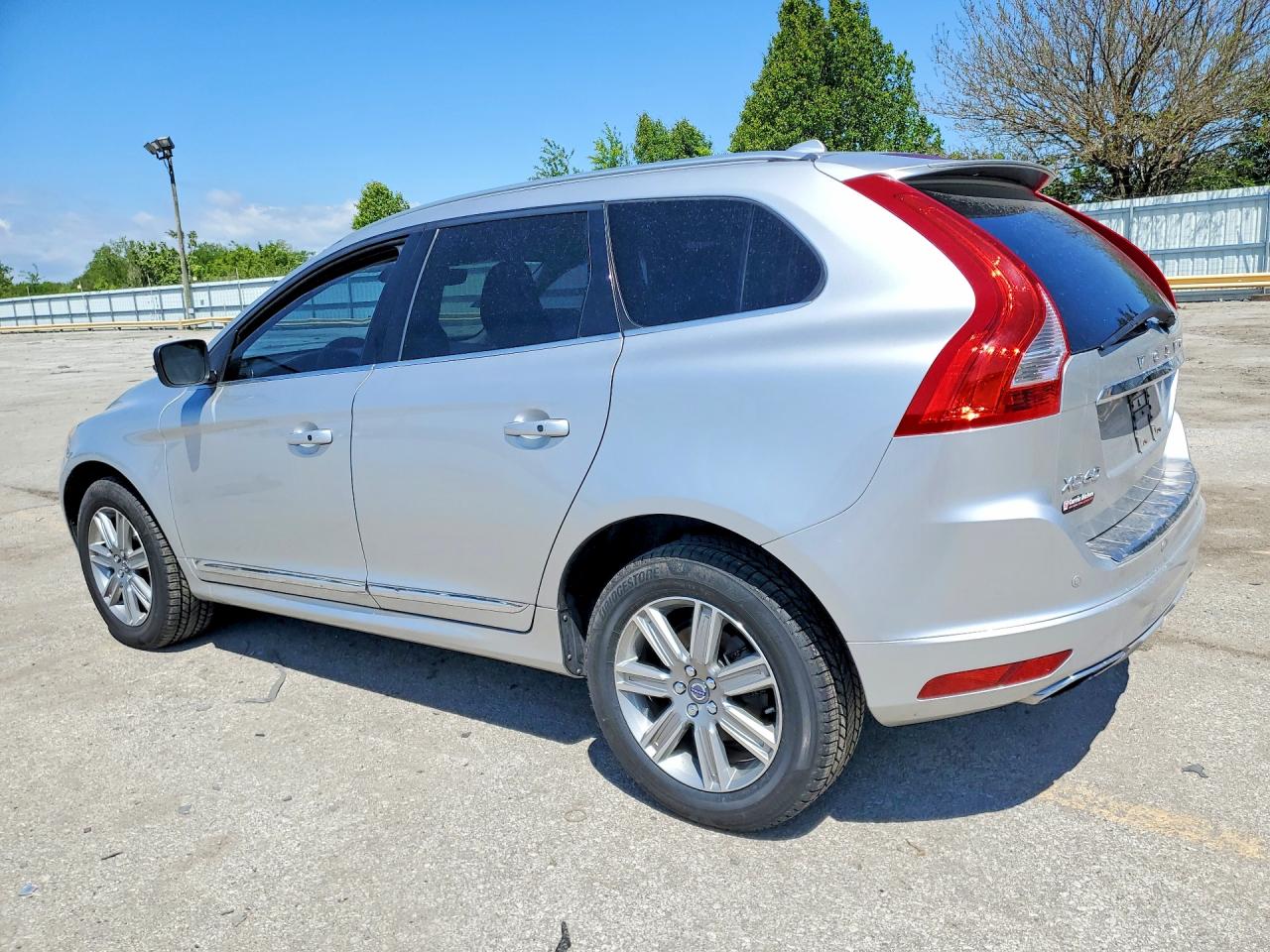 2016 Volvo Xc60 T6 Platinum Silver vin: YV449MRM3G2879204