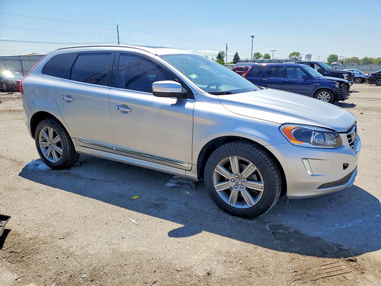 2016 Volvo Xc60 T6 Platinum Silver vin: YV449MRM3G2879204