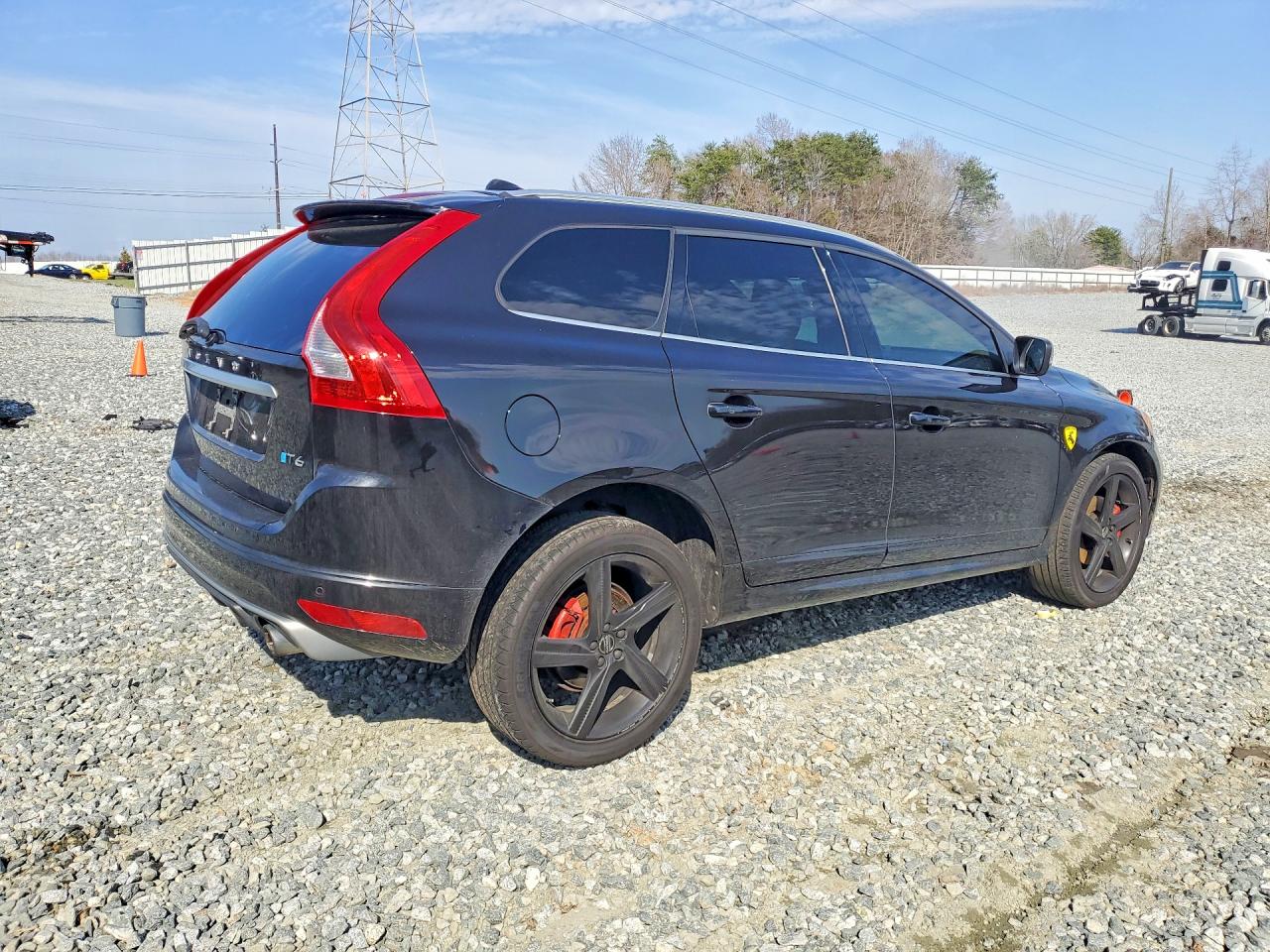2016 Volvo Xc60 T5 Platinum Black vin: YV449MRS4G2923970