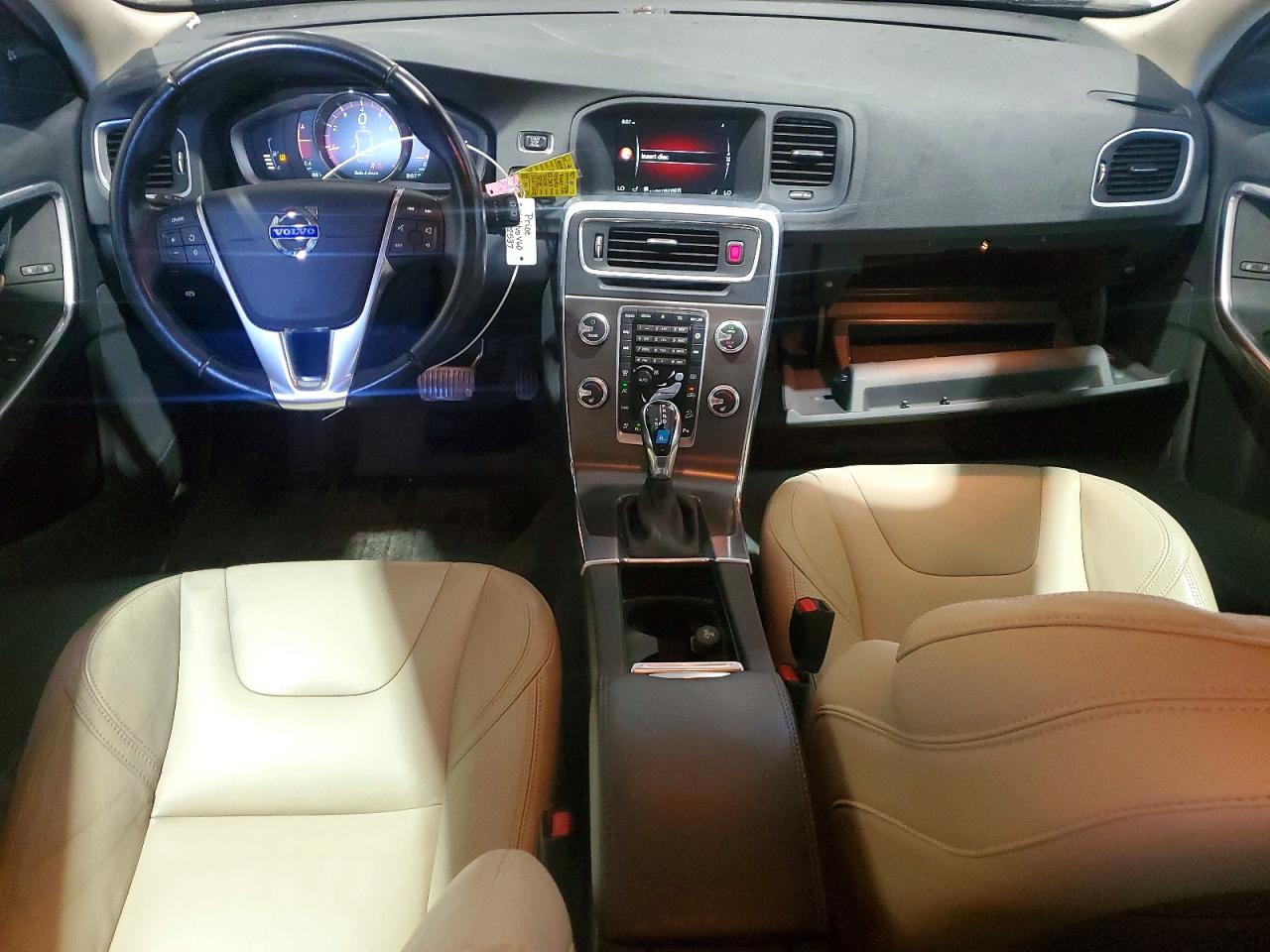 2015 Volvo V60 Cross Country Premier Charcoal vin: YV4612HK3F1001975