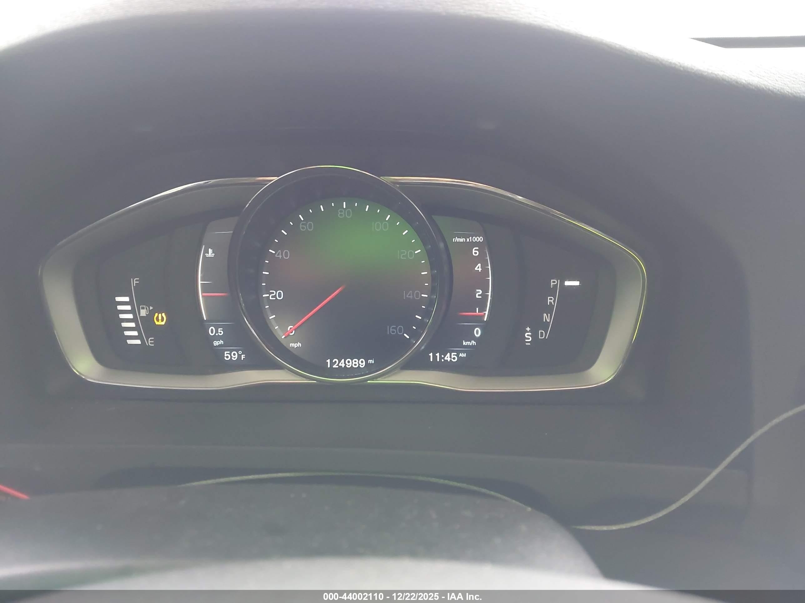 2015 Volvo V60 Cross Country T5 Brown vin: YV4612HK7F1000389