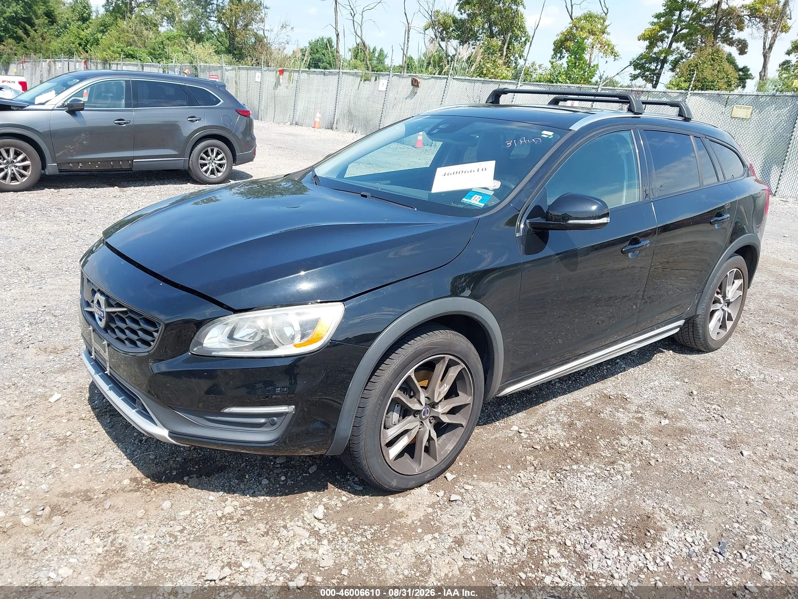 2015 Volvo V60 Cross Country T5 Black vin: YV4612HK9F1001589