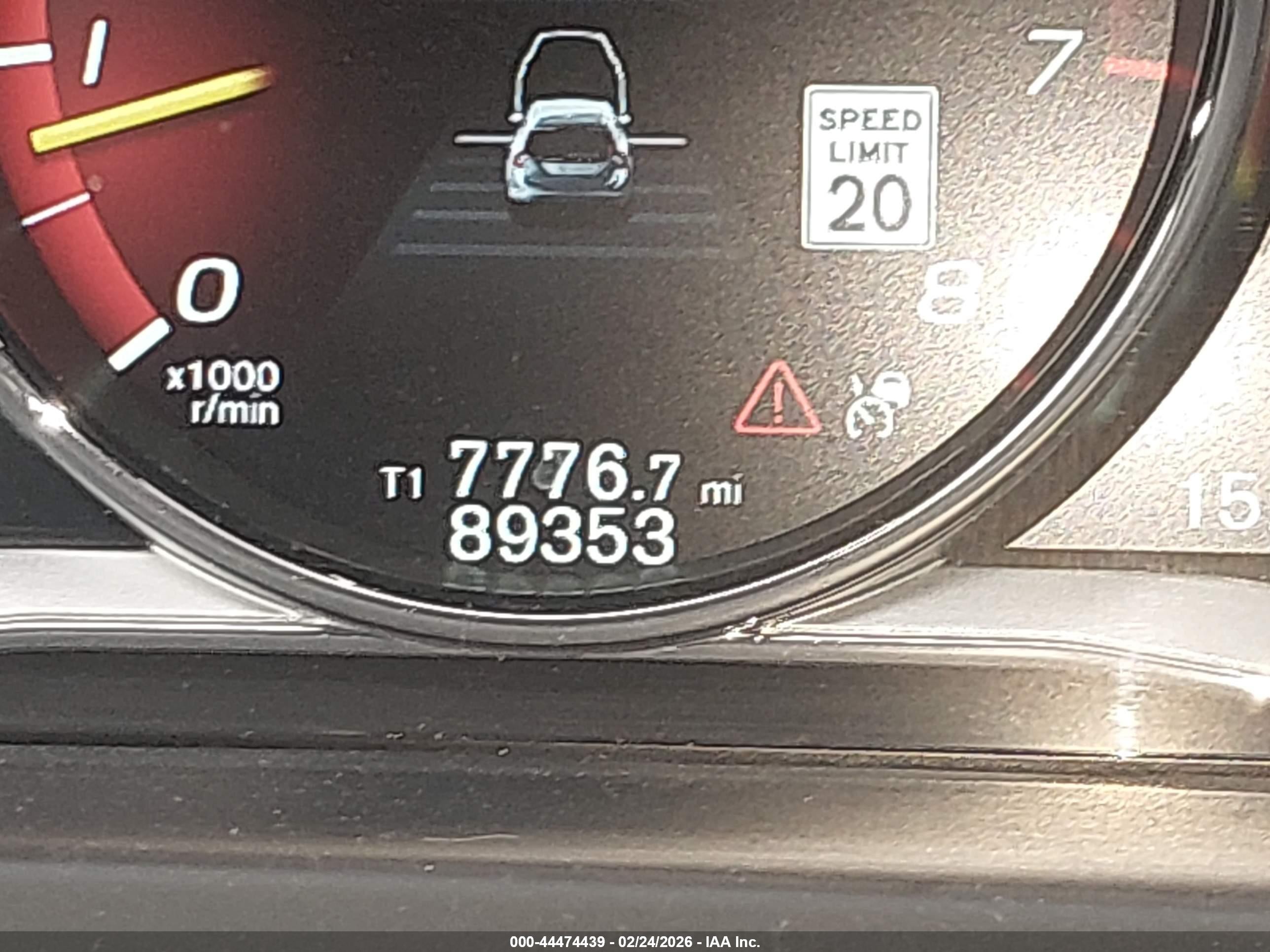 2015 Volvo V60 Cross Country T5 Platinum Белый vin: YV4612HM4F1000030