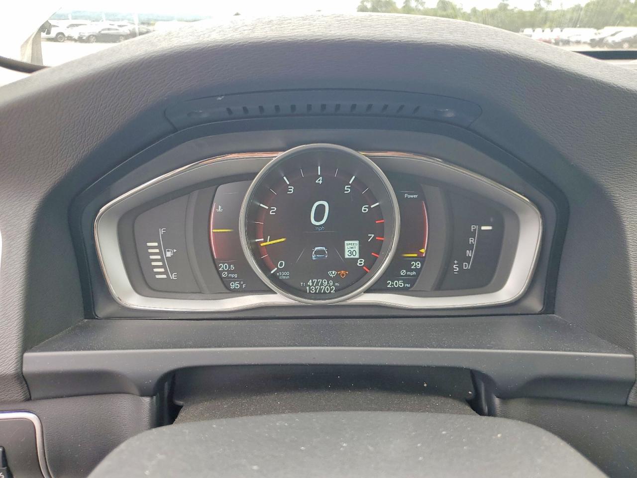 2015 Volvo V60 Cross Country Platinum Белый vin: YV4612HM5F1000893