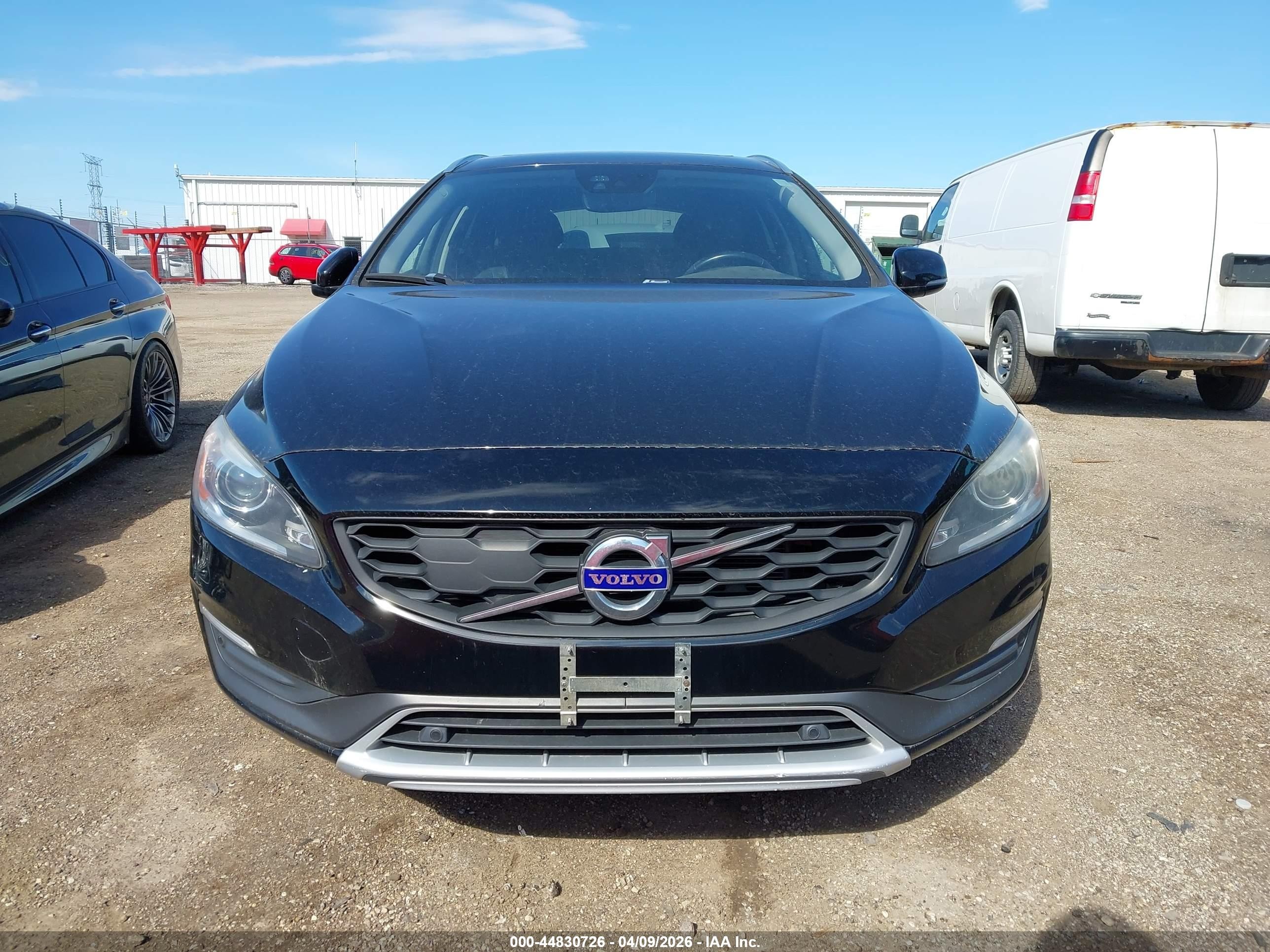 2015 Volvo V60 Cross Country T5 Platinum Black vin: YV4612HM8F1001696