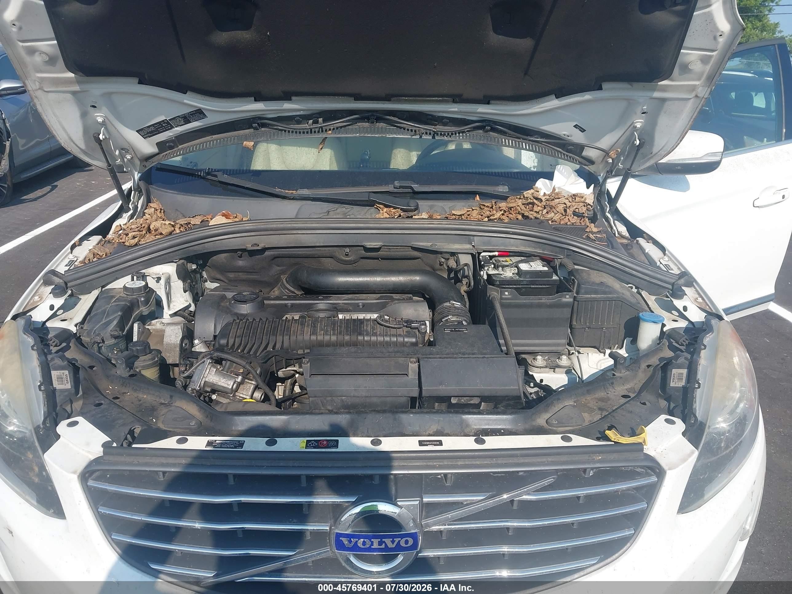 2015 Volvo Xc60 T5/t5 Premier Белый vin: YV4612RK0F2636466