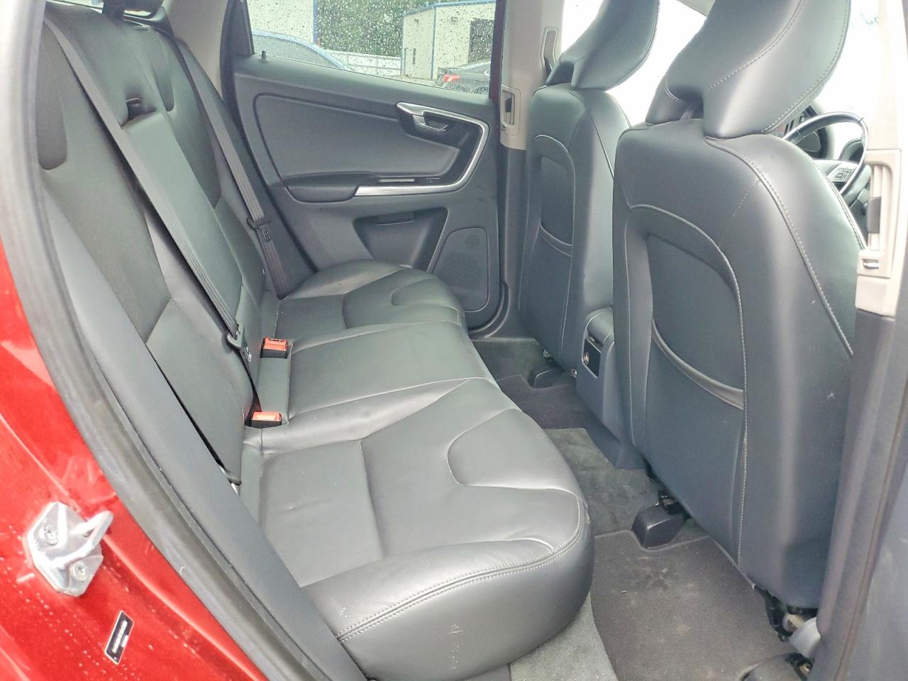 2015 Volvo Xc60 T5 Premier Burgundy vin: YV4612RK5F2642280