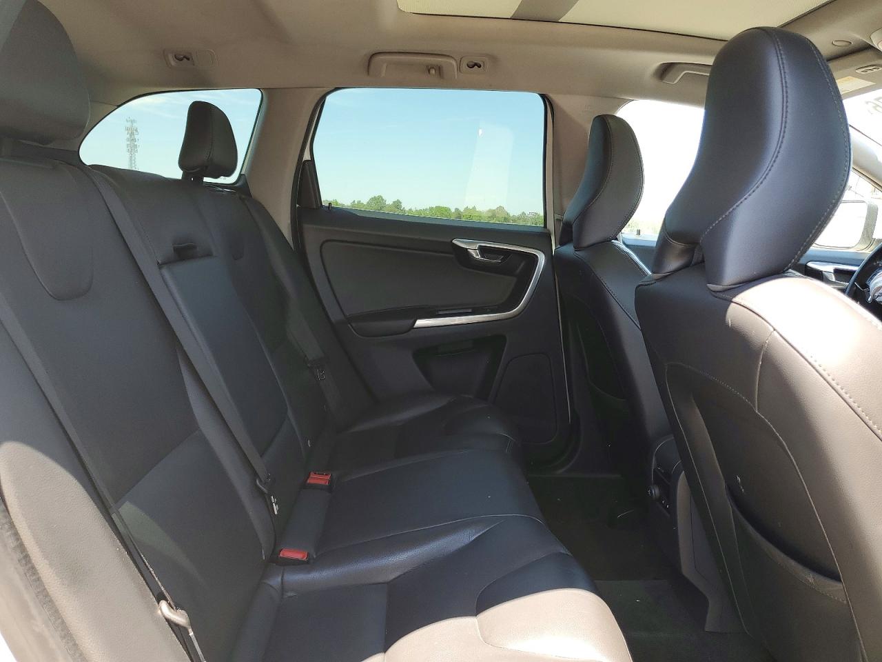 2015 Volvo Xc60 T5 Premier White vin: YV4612RK5F2719228