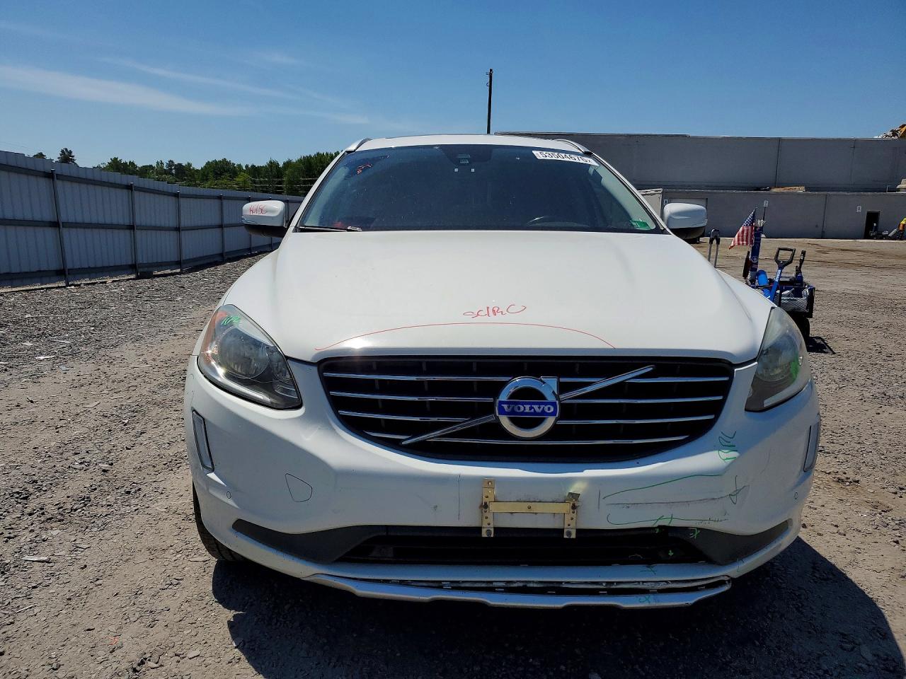 2015 Volvo Xc60 T5 Premier White vin: YV4612RK5F2719228