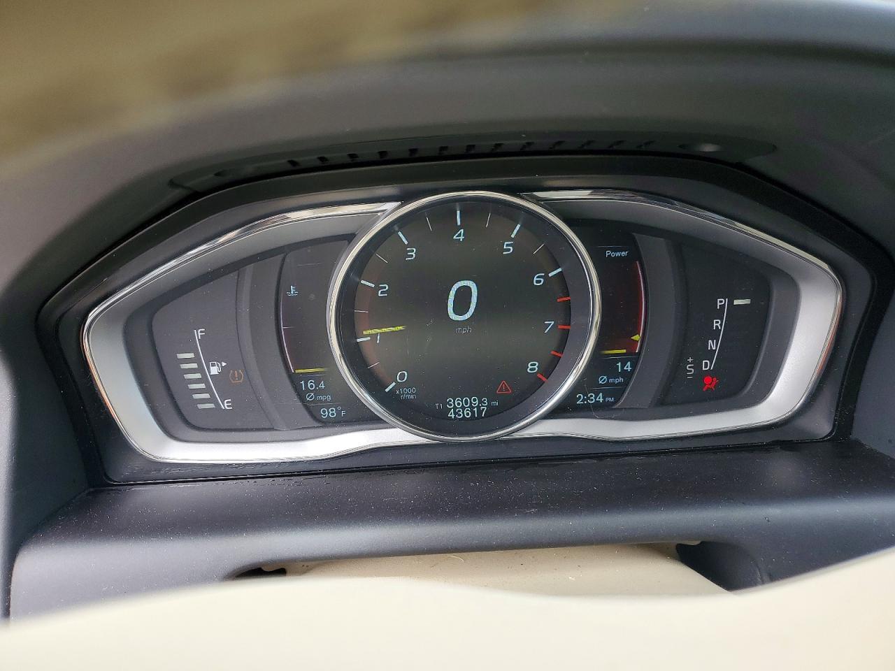 2015 Volvo Xc60 T5 Premier White vin: YV4612RK6F2760323