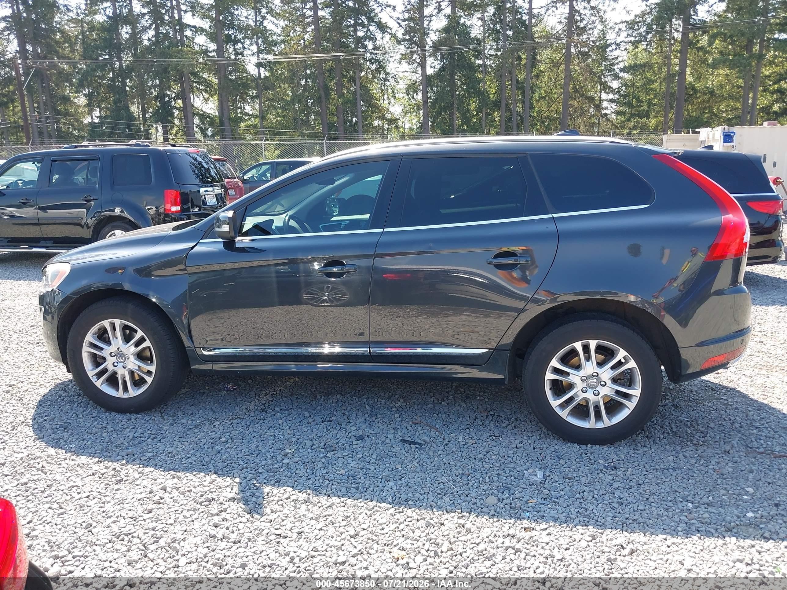 2015 Volvo Xc60 T5/t5 Premier Black vin: YV4612RK7F2717836