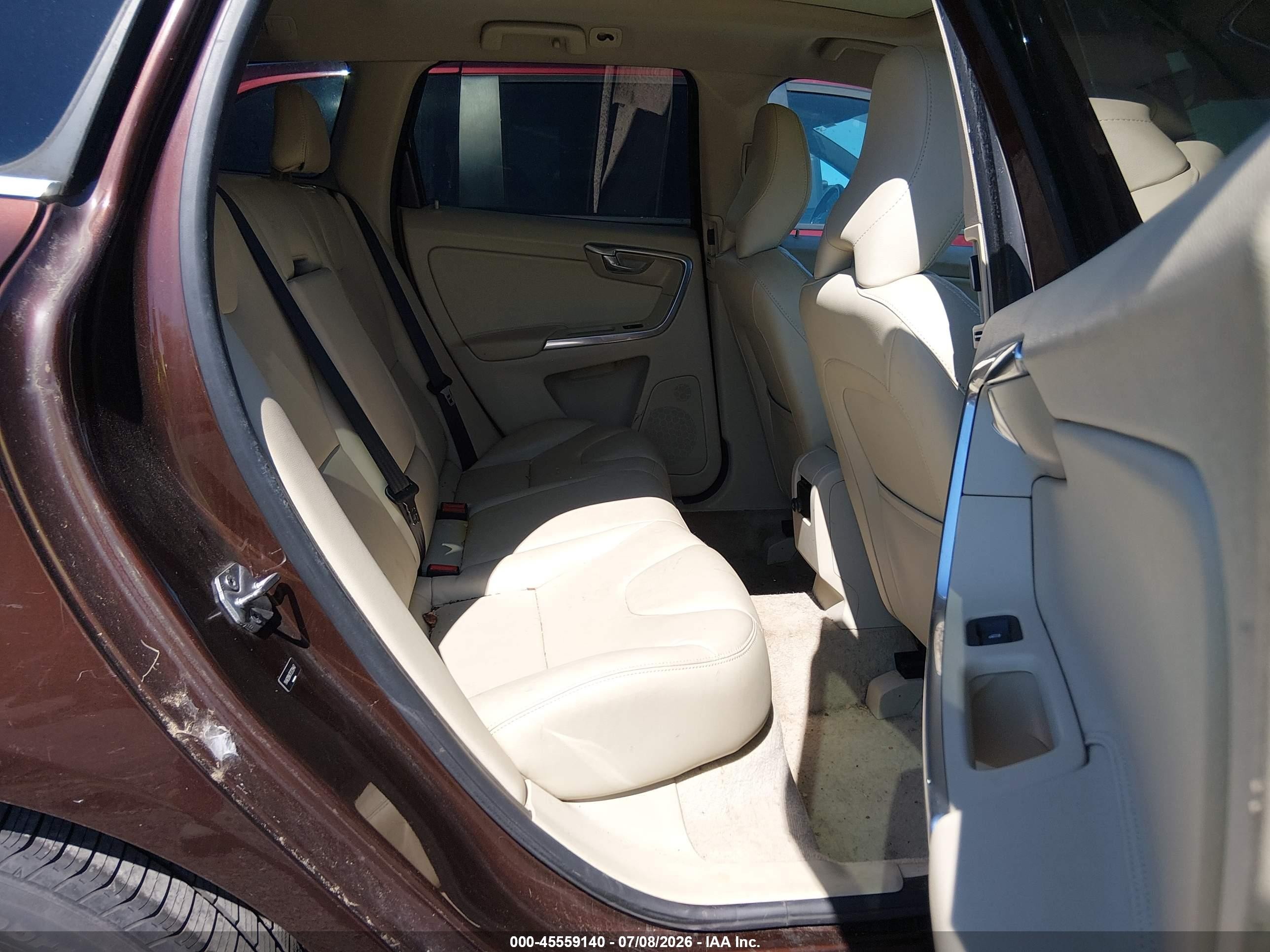 2015 Volvo Xc60 T5/t5 Premier Brown vin: YV4612RK7F2739447