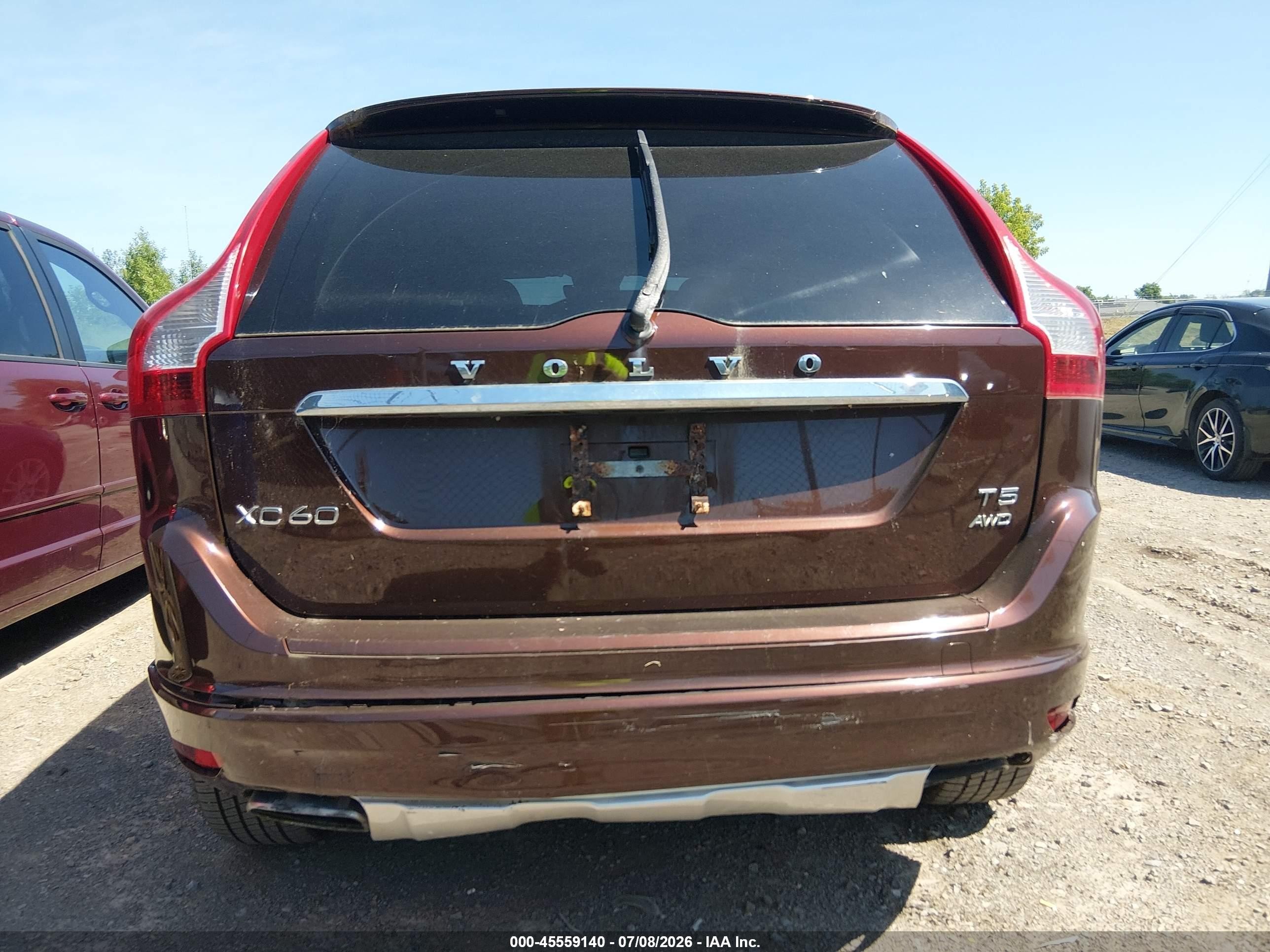 2015 Volvo Xc60 T5/t5 Premier Brown vin: YV4612RK7F2739447