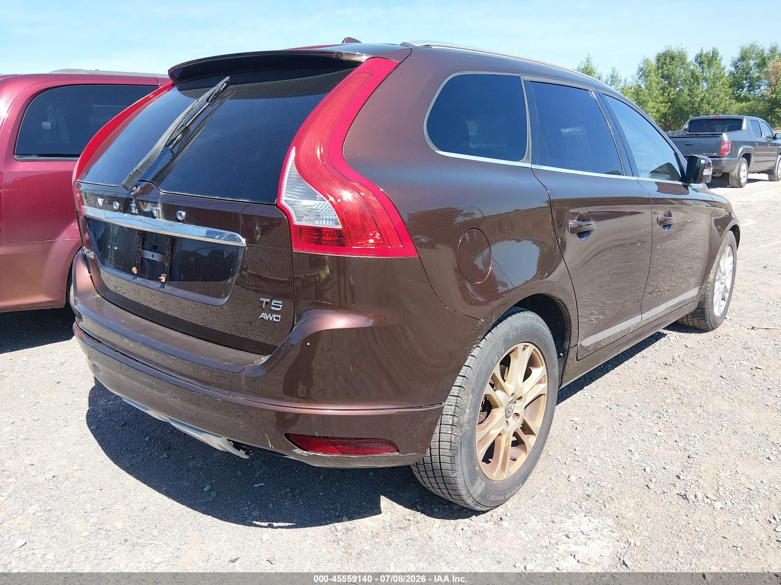 2015 Volvo Xc60 T5/t5 Premier Brown vin: YV4612RK7F2739447