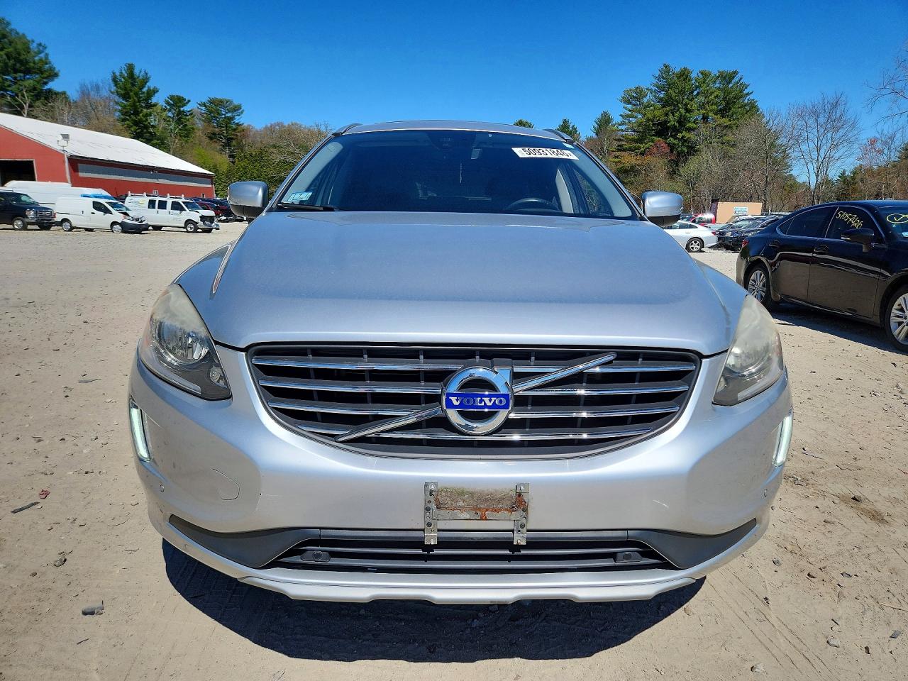 2016 Volvo Xc60 T5 Premier Silver vin: YV4612RK7G2844586