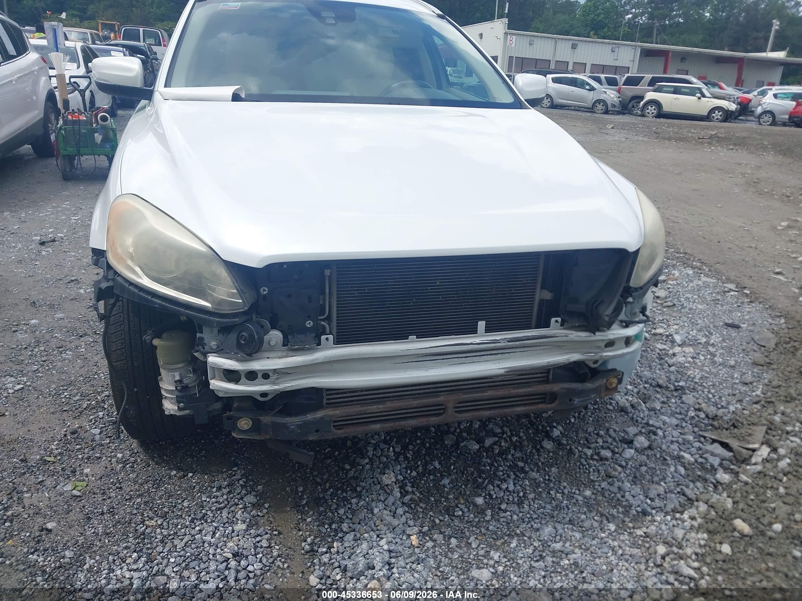 2015 Volvo Xc60 T5/t5 Premier White vin: YV4612RK9F2630181