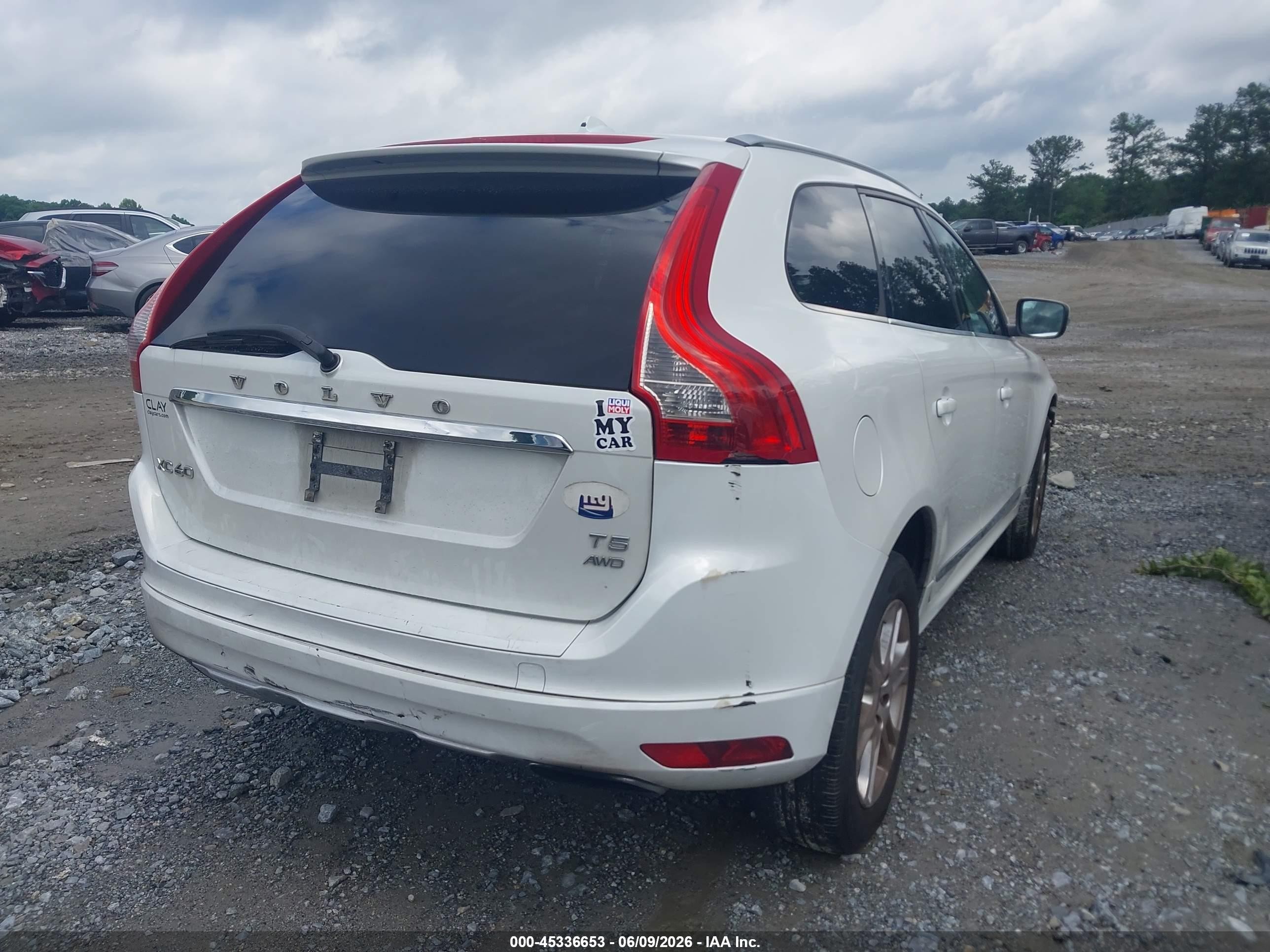 2015 Volvo Xc60 T5/t5 Premier White vin: YV4612RK9F2630181