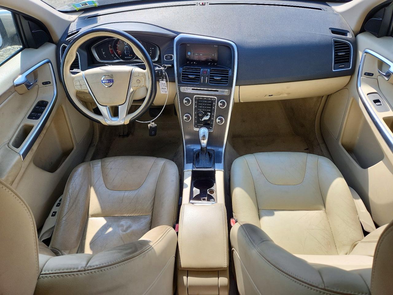 2015 Volvo Xc60 T5 Premier Beige vin: YV4612RKXF2673055