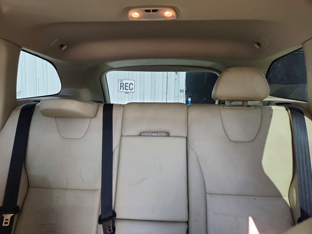 2015 Volvo Xc60 T5 Premier Beige vin: YV4612RKXF2673055