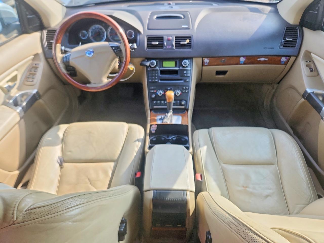 2010 Volvo Xc90 V8 White vin: YV4852CZ0A1549247