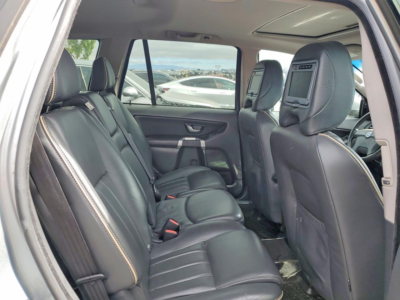 2011 Volvo Xc90 V8 Silver vin: YV4852CZ3B1582664