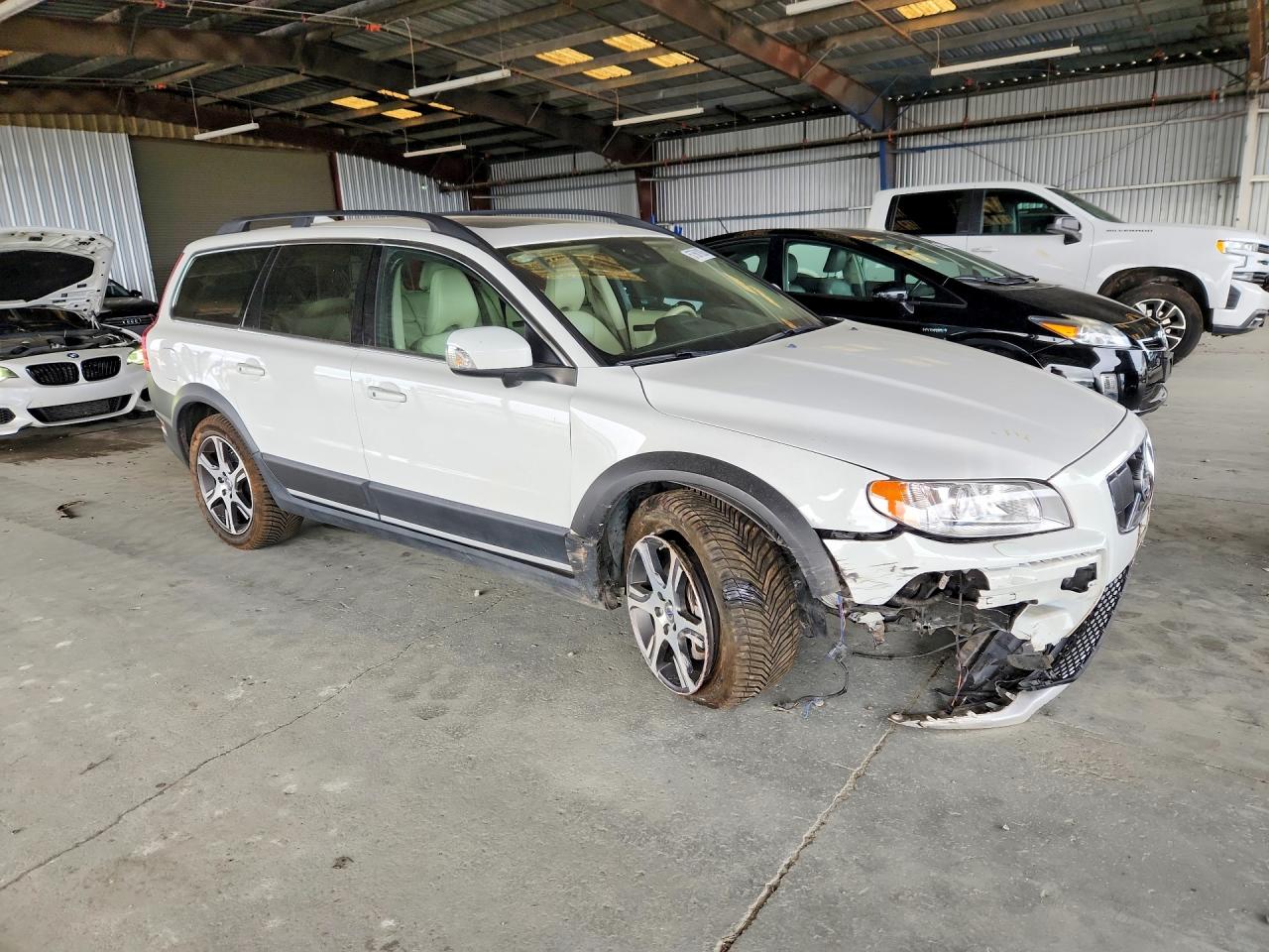 2013 Volvo Xc70 T6 White vin: YV4902BZ0D1163114