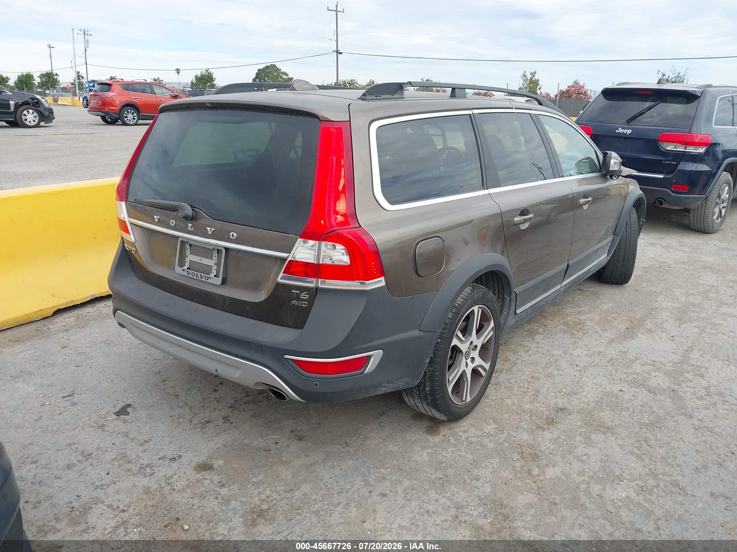 2014 Volvo Xc70 T6 Premier Plus Brown vin: YV4902BZ0E1185941