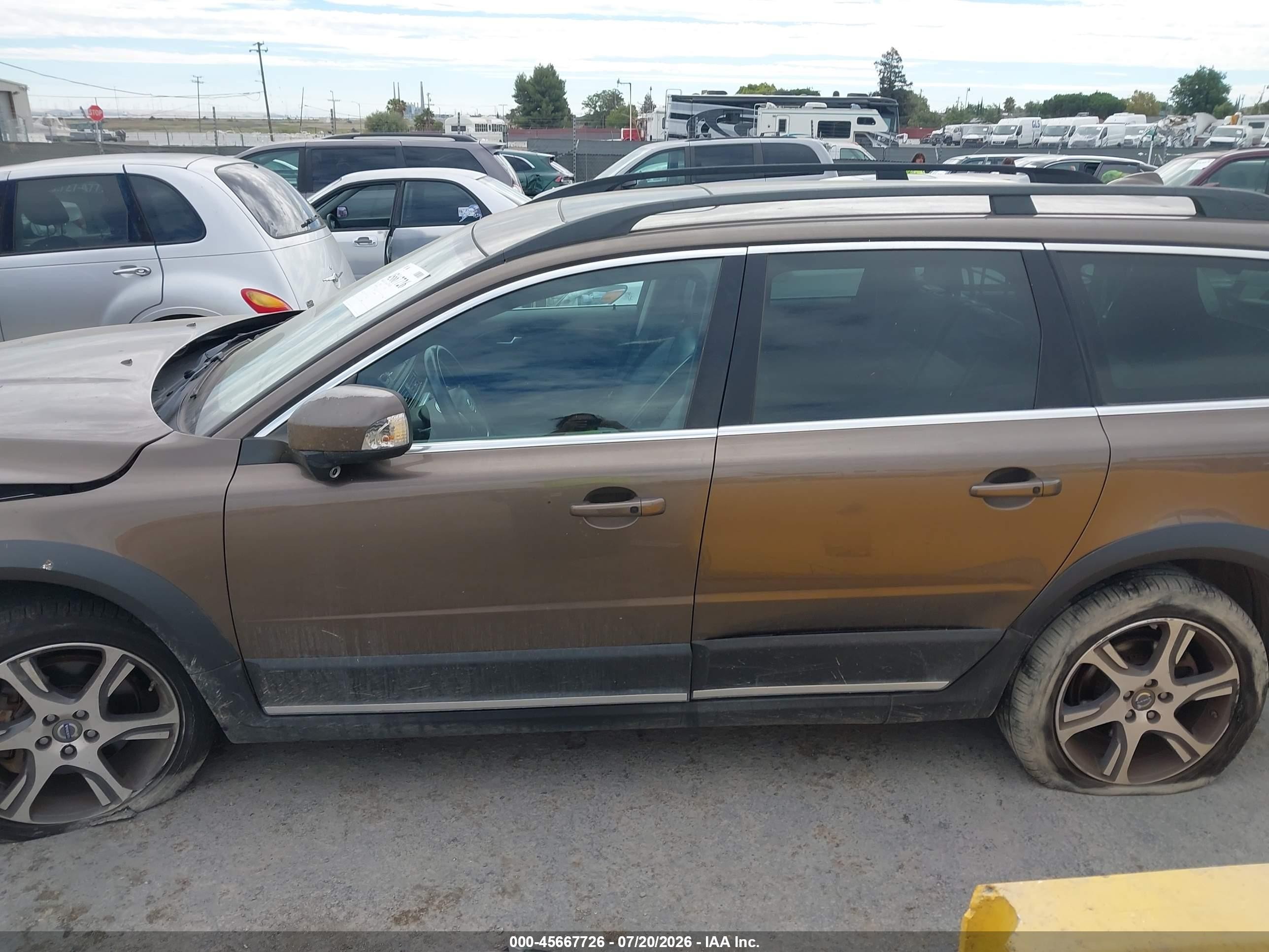 2014 Volvo Xc70 T6 Premier Plus Brown vin: YV4902BZ0E1185941