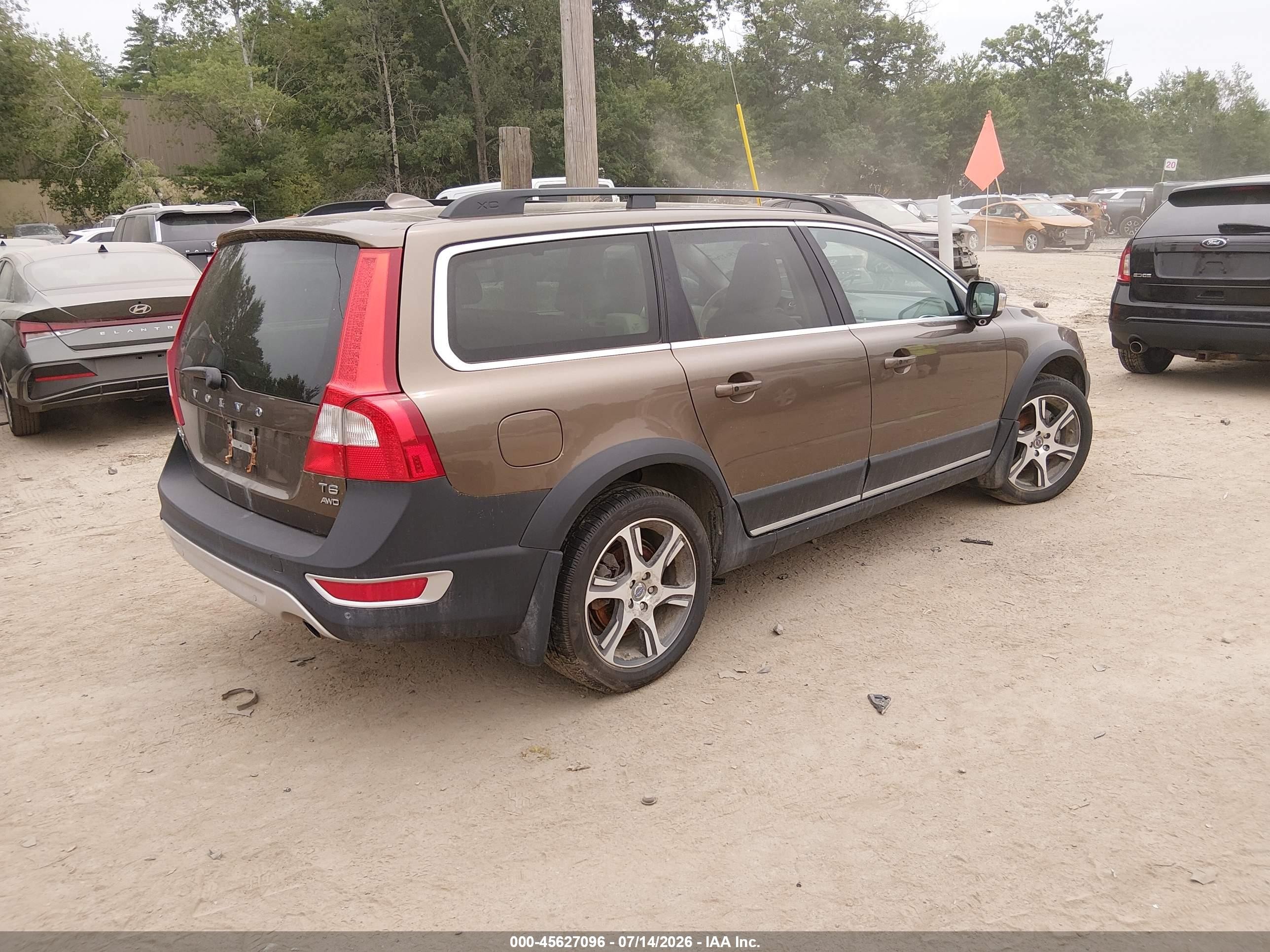 2012 Volvo Xc70 T6/t6 Platinum/t6 Premier Plus Brown vin: YV4902BZ1C1138740