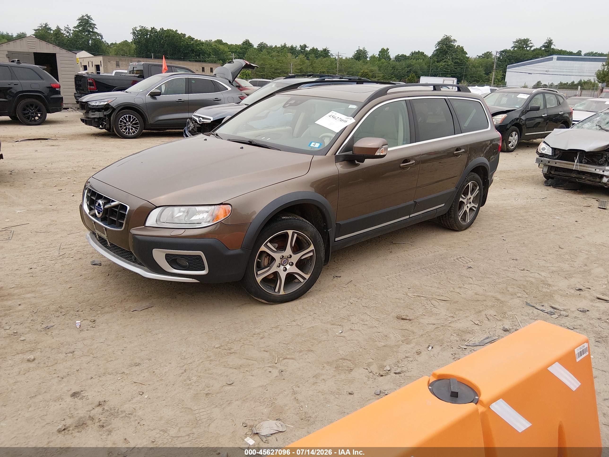 2012 Volvo Xc70 T6/t6 Platinum/t6 Premier Plus Brown vin: YV4902BZ1C1138740