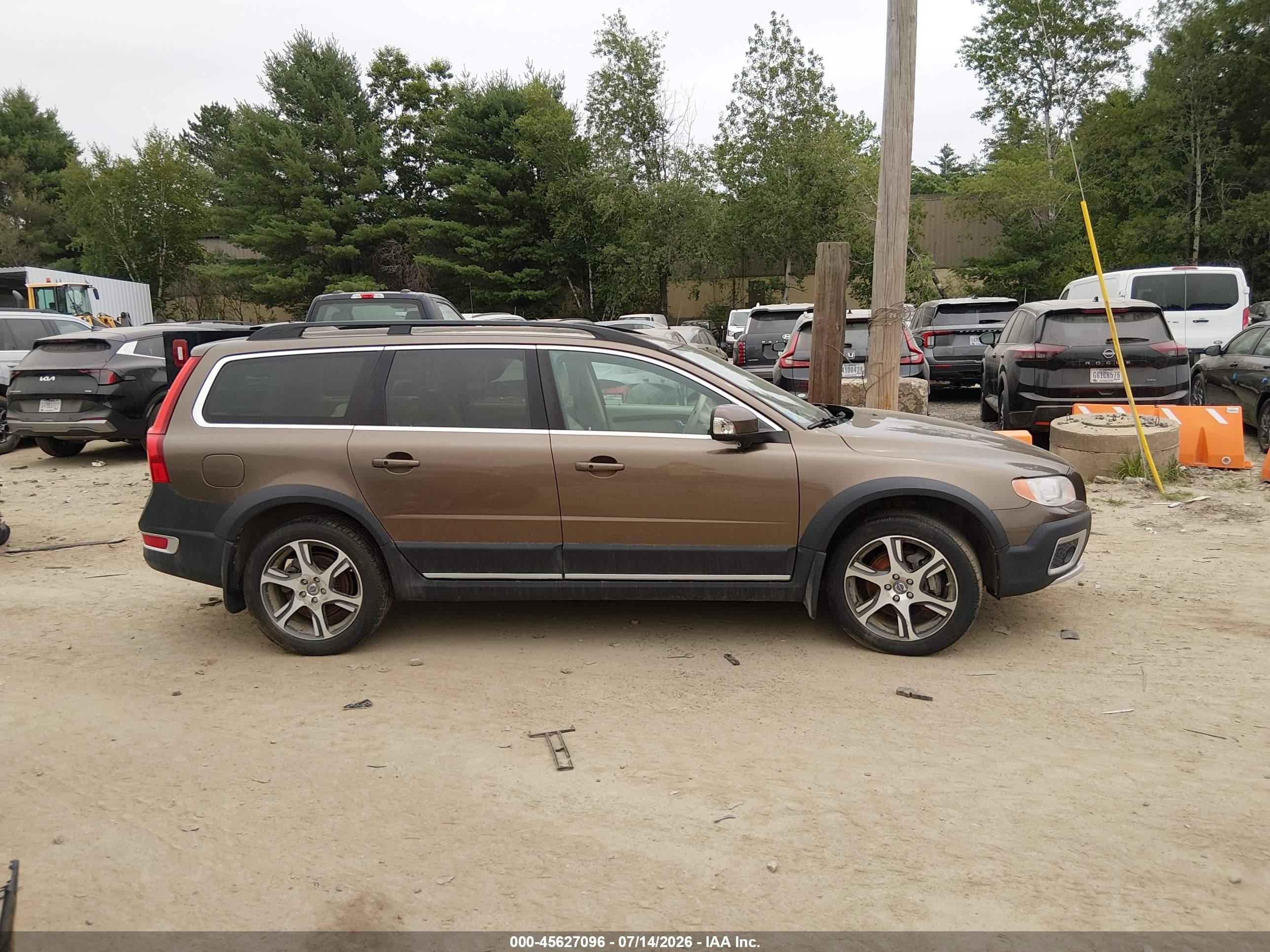 2012 Volvo Xc70 T6/t6 Platinum/t6 Premier Plus Brown vin: YV4902BZ1C1138740