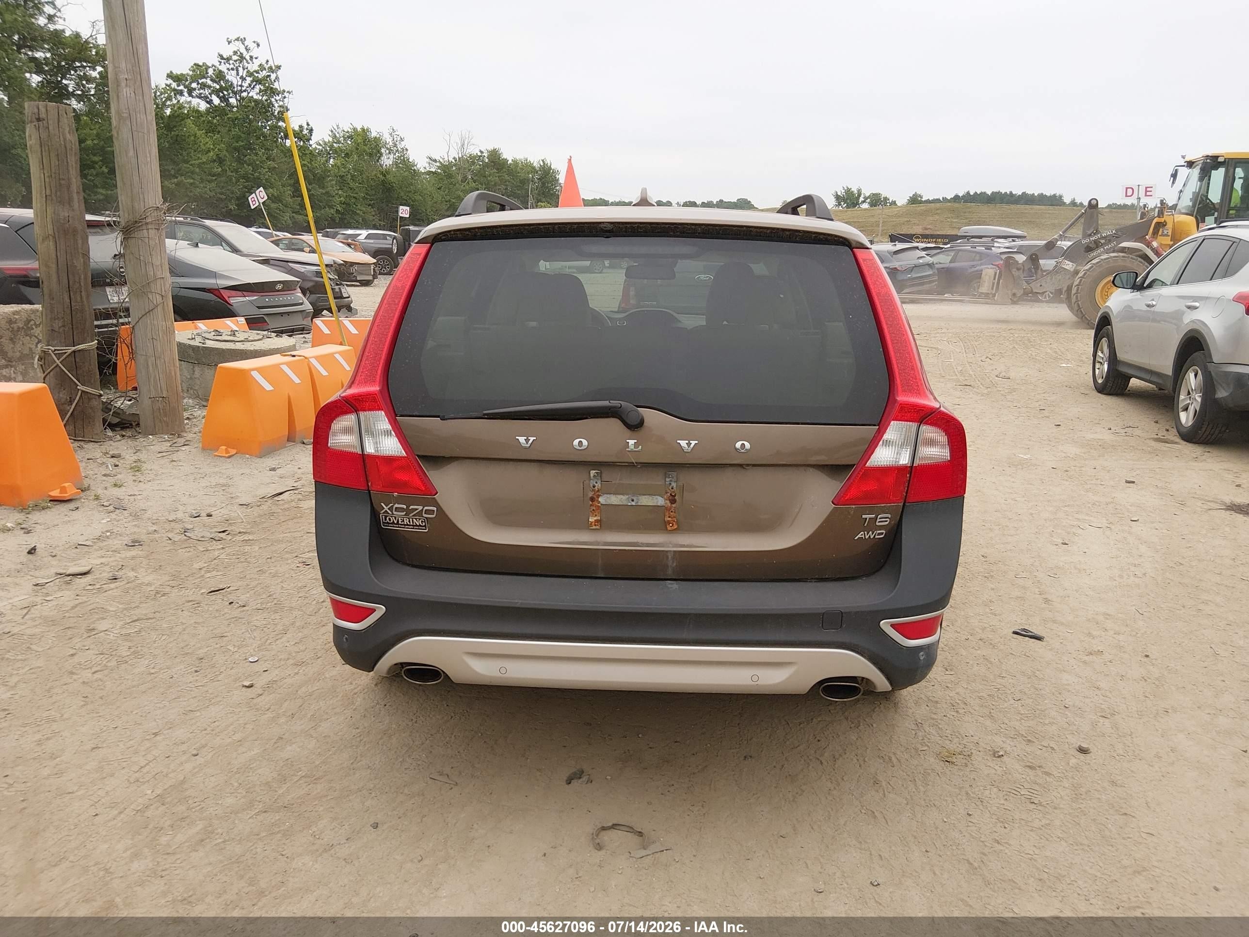 2012 Volvo Xc70 T6/t6 Platinum/t6 Premier Plus Brown vin: YV4902BZ1C1138740