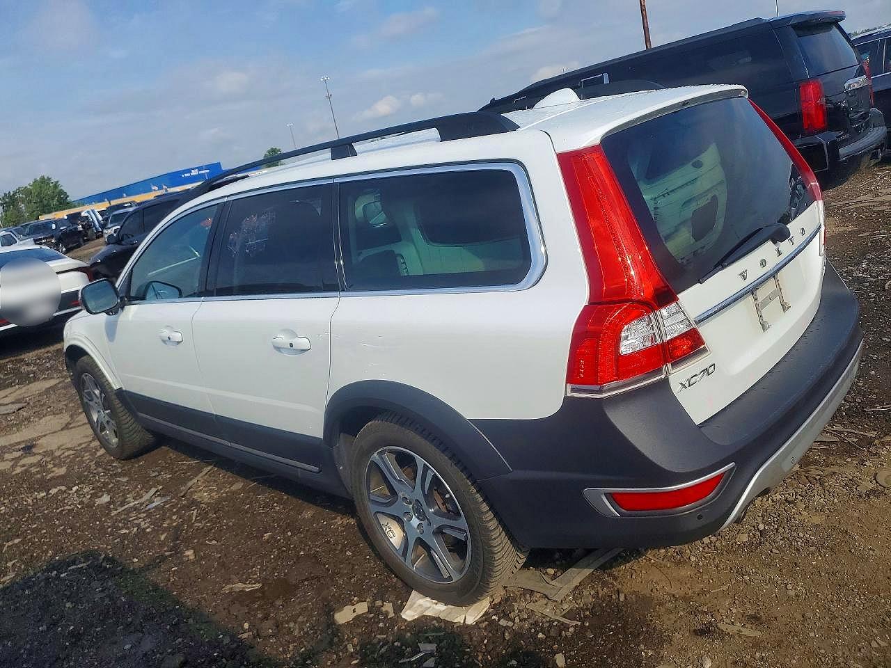 2014 Volvo Xc70 T6 White vin: YV4902BZ1E1186998