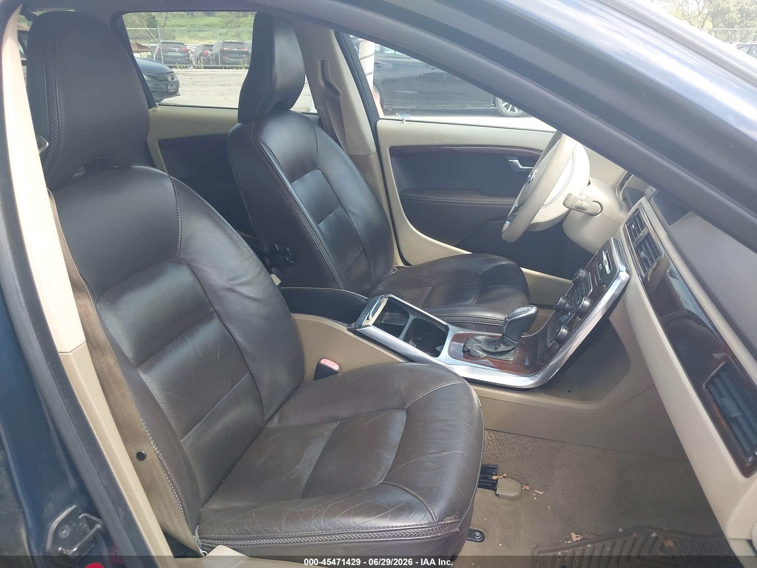 2013 Volvo Xc70 T6 Platinum Blue vin: YV4902BZ3D1164239