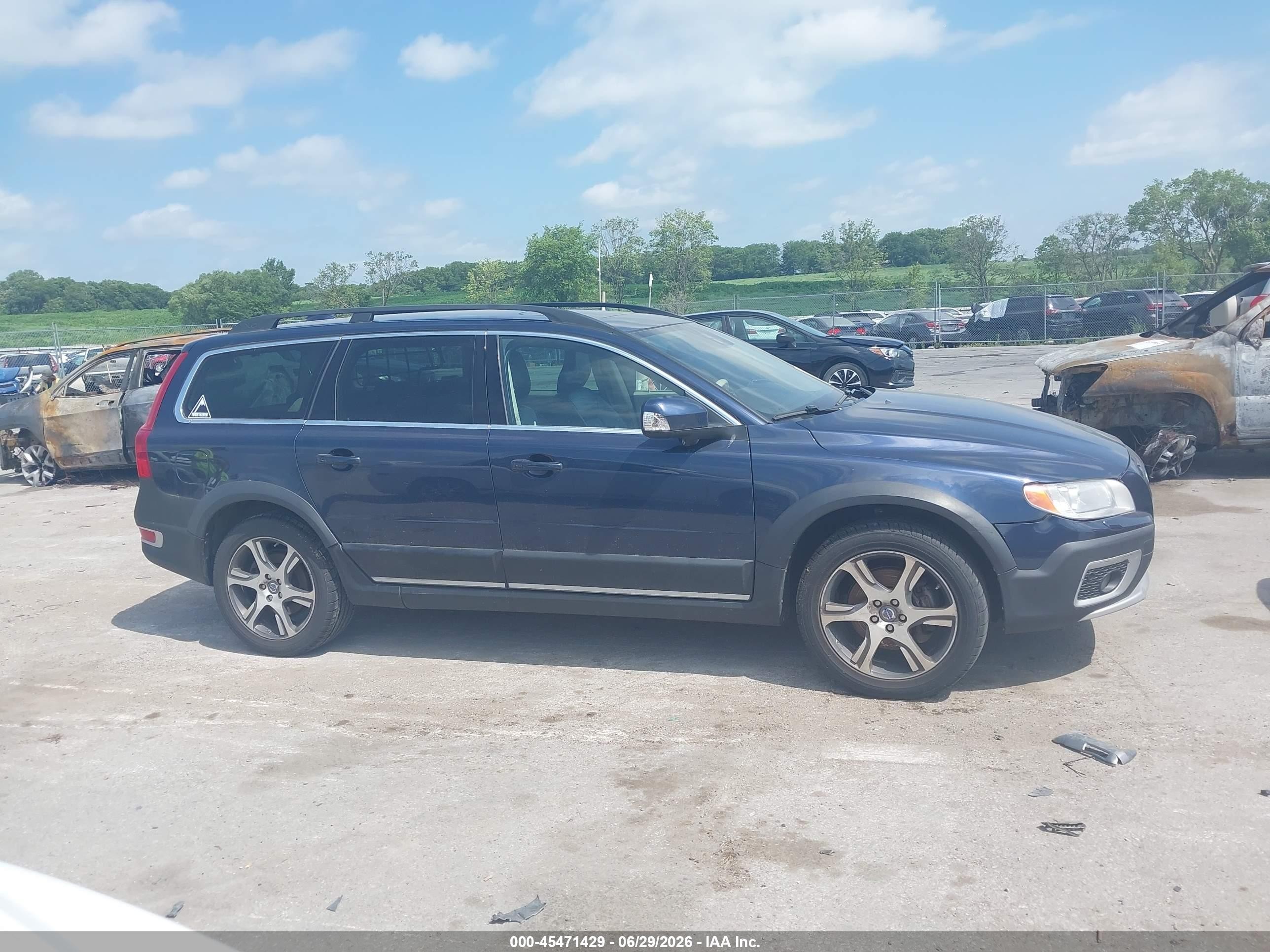 2013 Volvo Xc70 T6 Platinum Blue vin: YV4902BZ3D1164239
