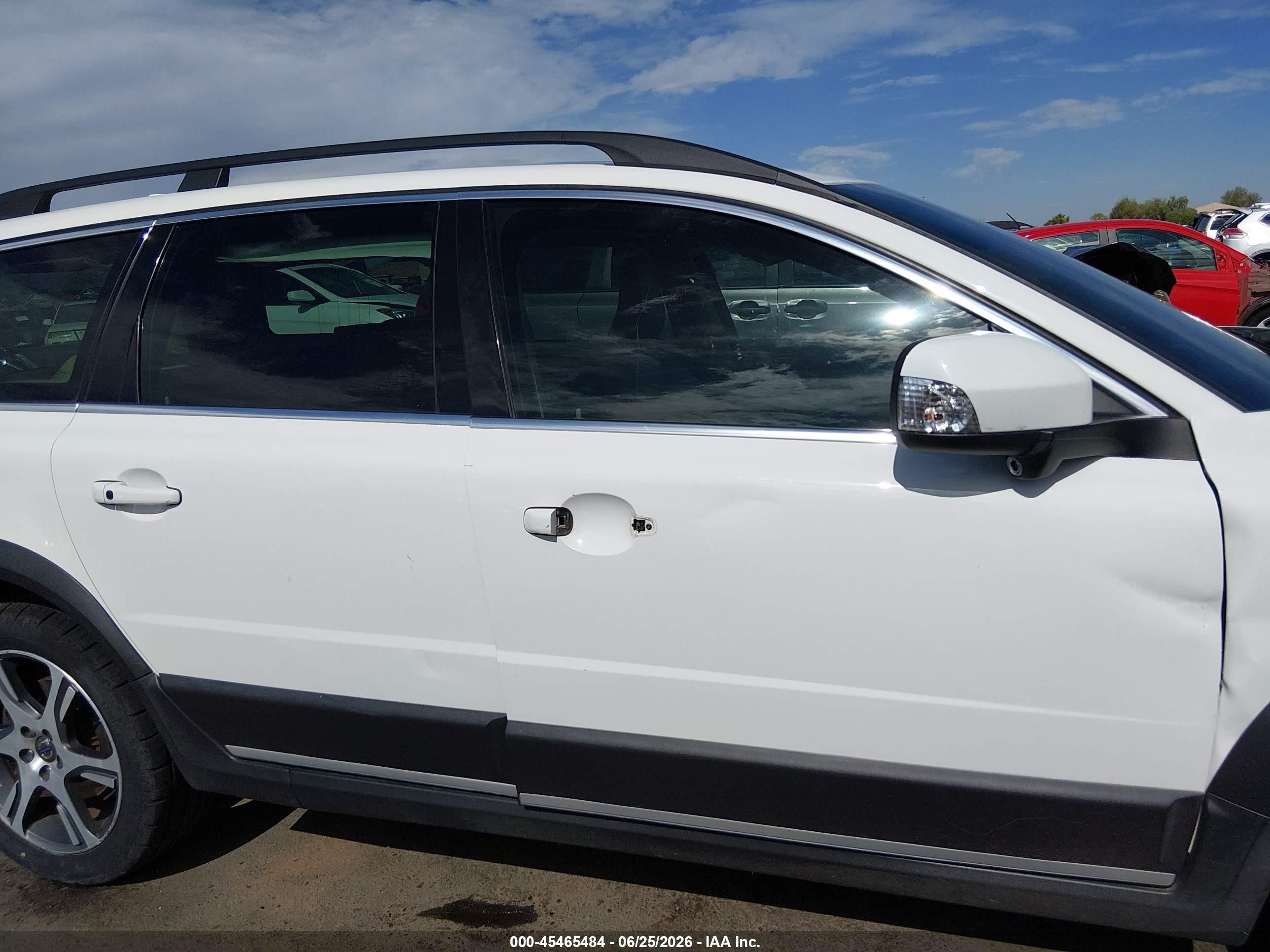 2014 Volvo Xc70 T6 Premier Plus Белый vin: YV4902BZ4E1175896
