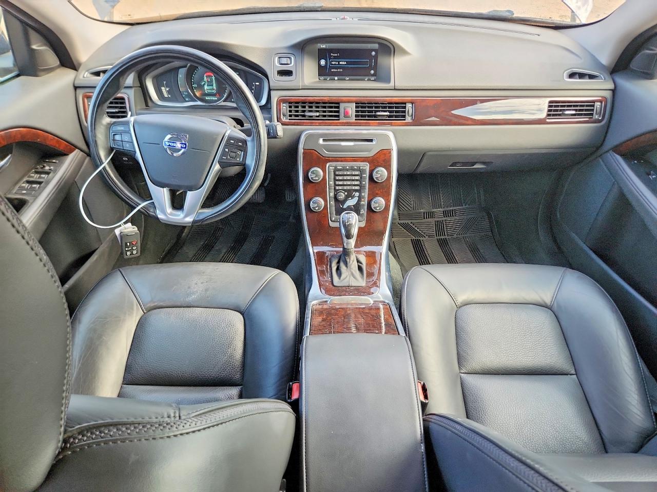 2014 Volvo Xc70 T6 Синий vin: YV4902BZ5E1186535