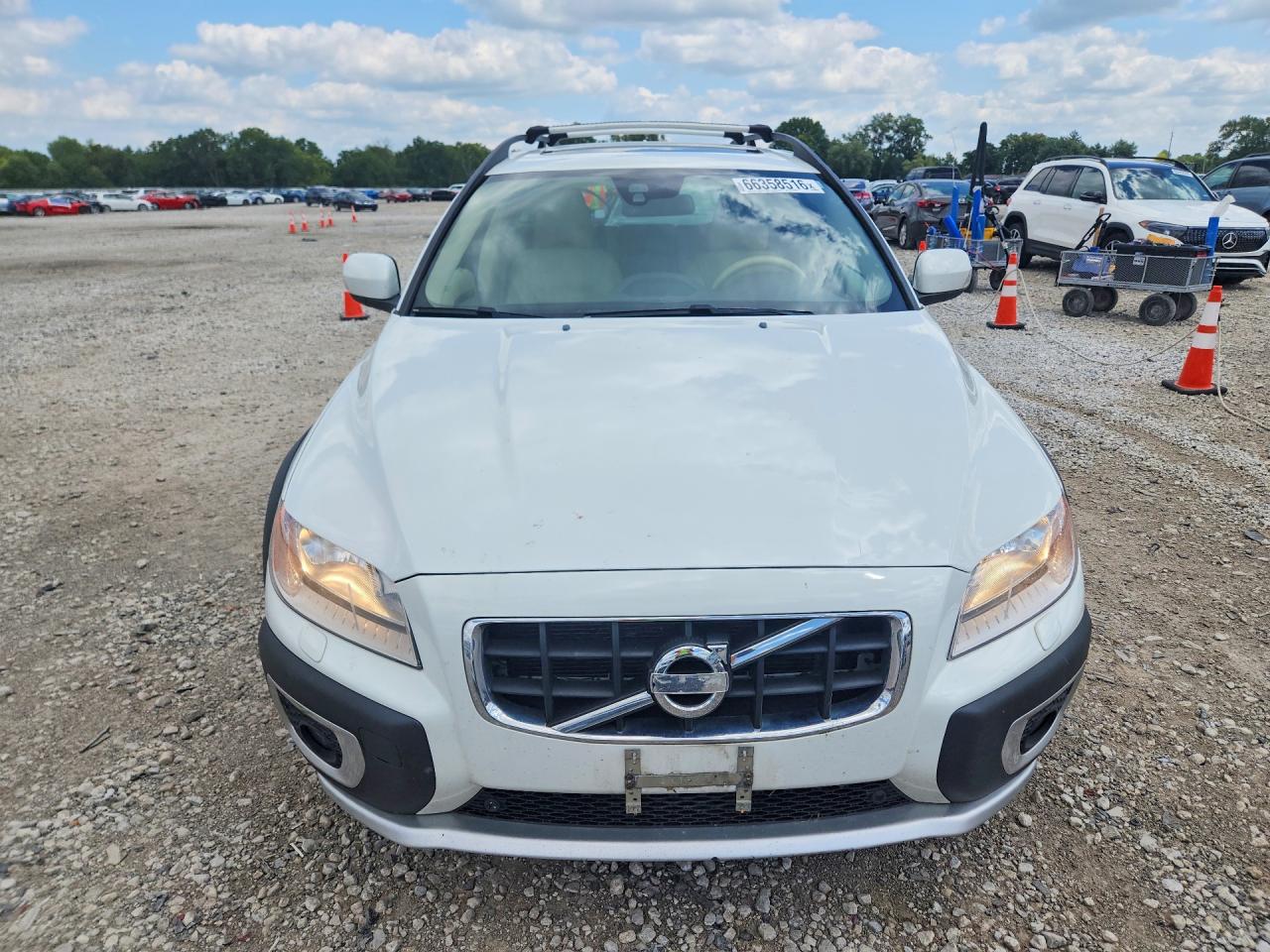 2012 Volvo Xc70 T6 Белый vin: YV4902BZ6C1129211