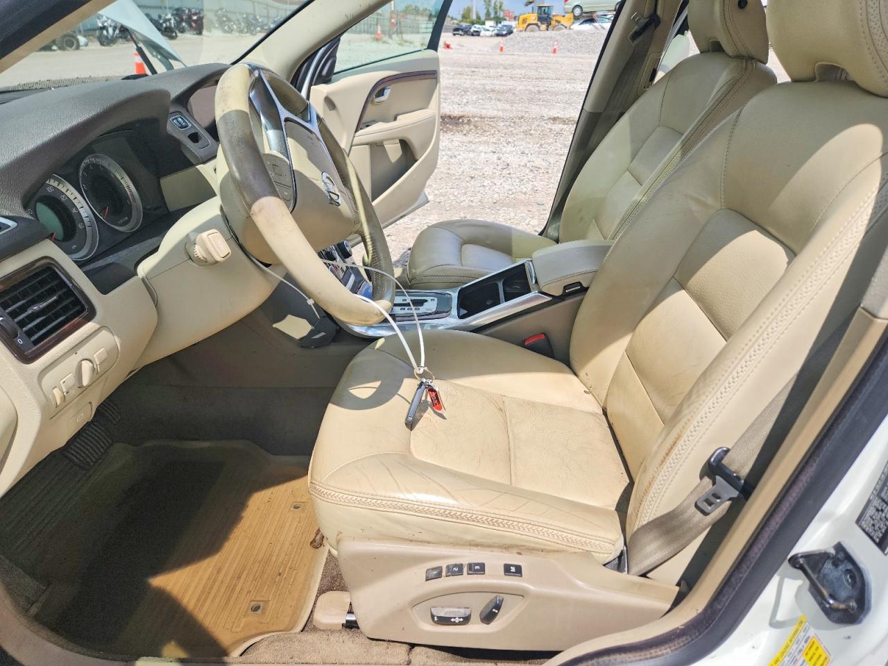 2012 Volvo Xc70 T6 Белый vin: YV4902BZ6C1129211